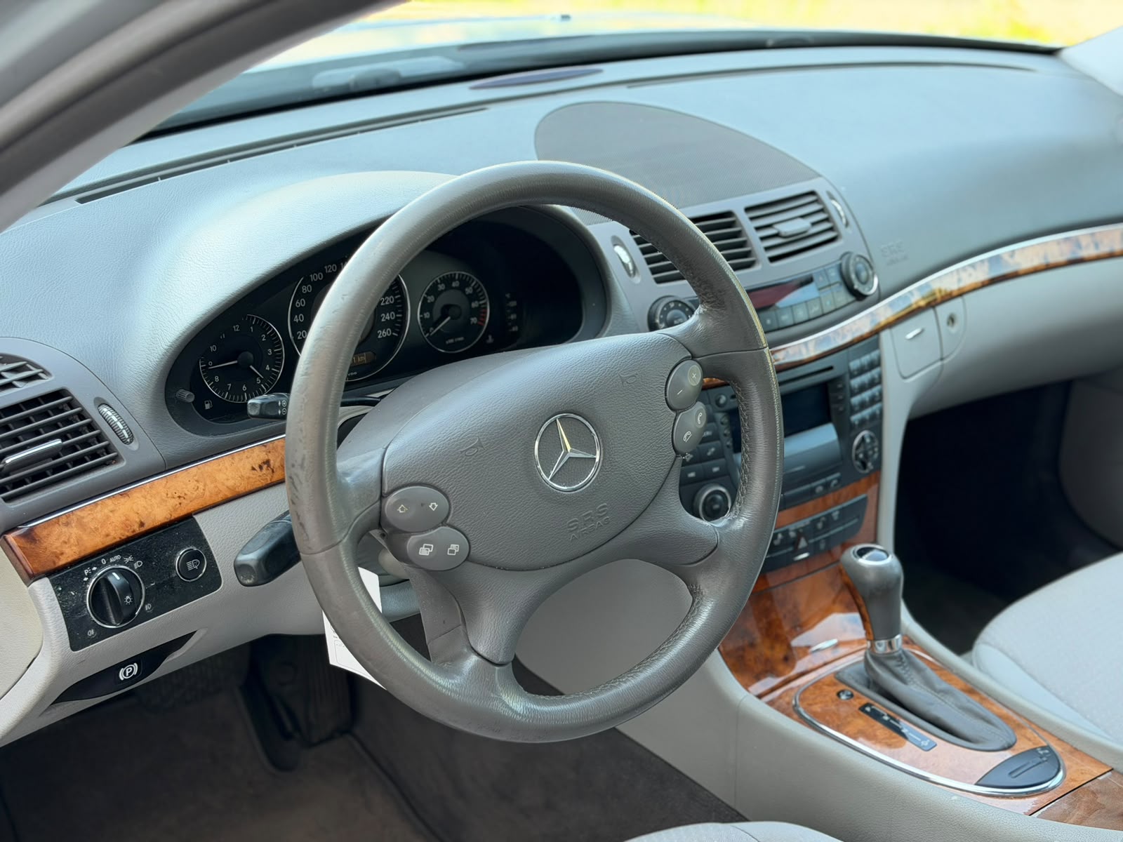MERCEDES-BENZ E 350 Elégance 4Matic Automatic-image-7