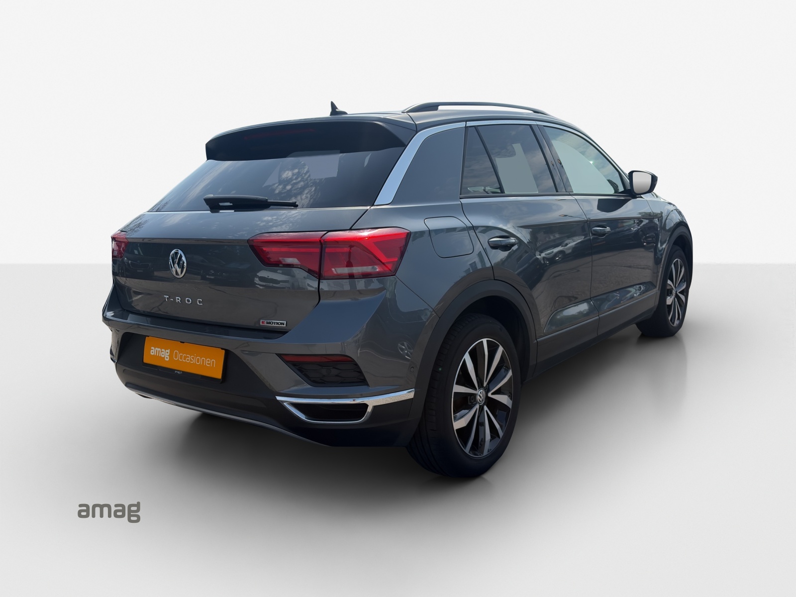VW T-Roc 2.0 TSI Advance DSG 4Motion-image-4