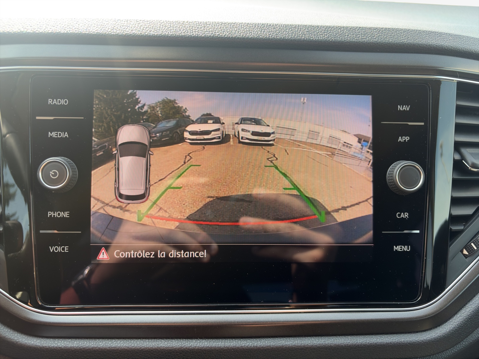 VW T-Roc 2.0 TSI Advance DSG 4Motion-image-15