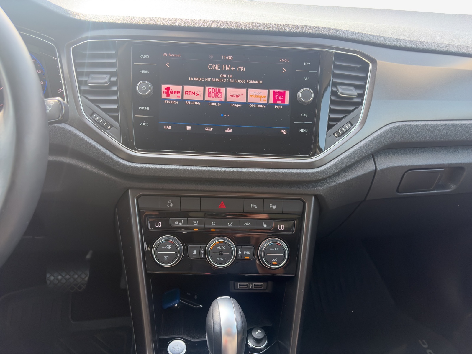 VW T-Roc 2.0 TSI Advance DSG 4Motion-image-10