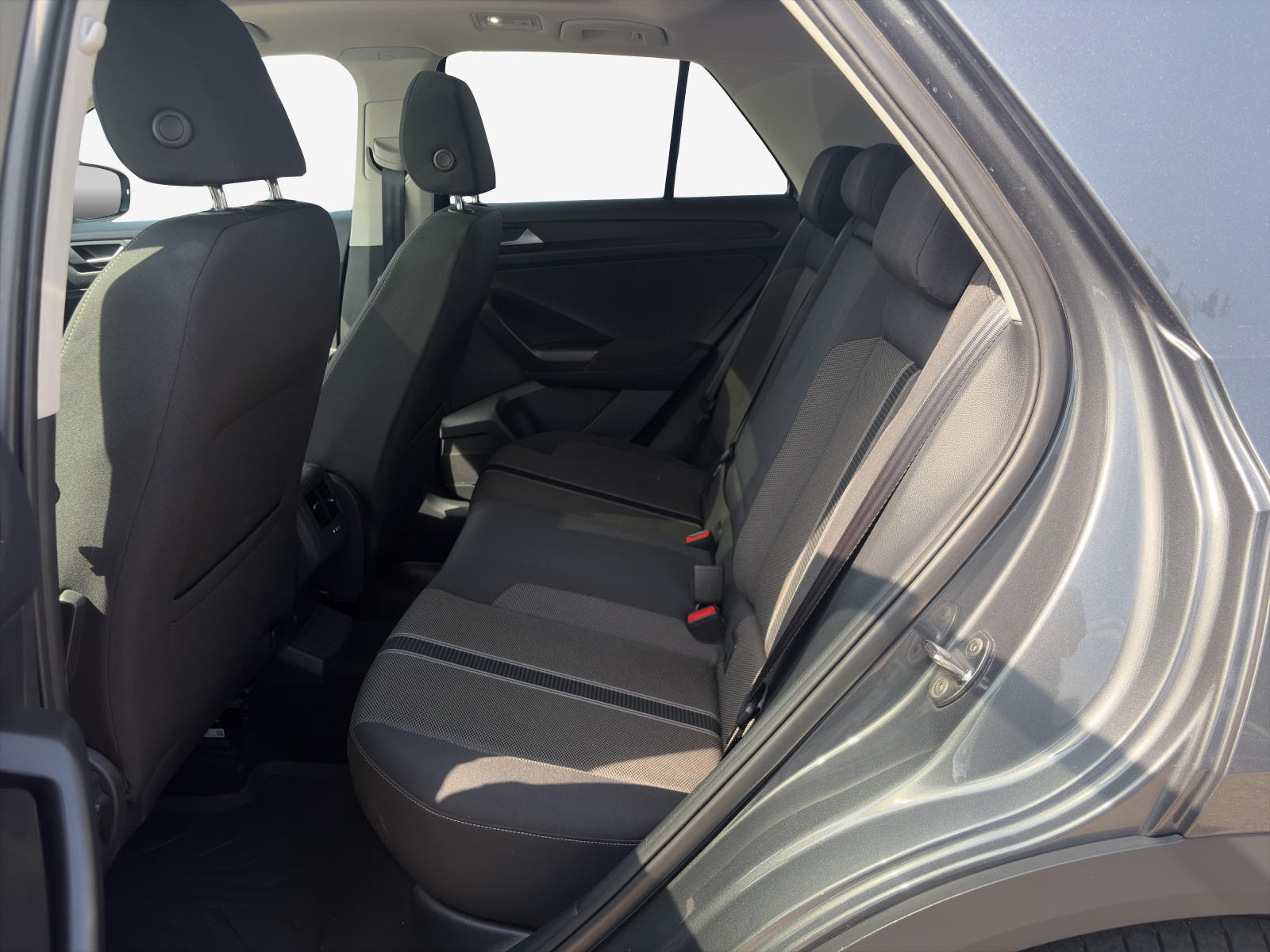 VW T-Roc 2.0 TSI Advance DSG 4Motion-image-11