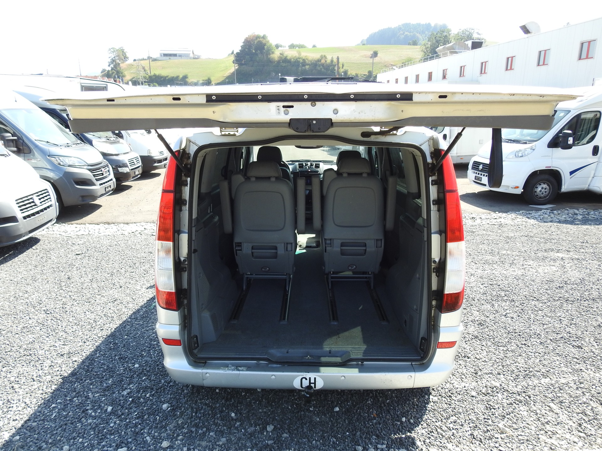 MERCEDES-BENZ Viano 3.0 CDI Trend Automat-image-9