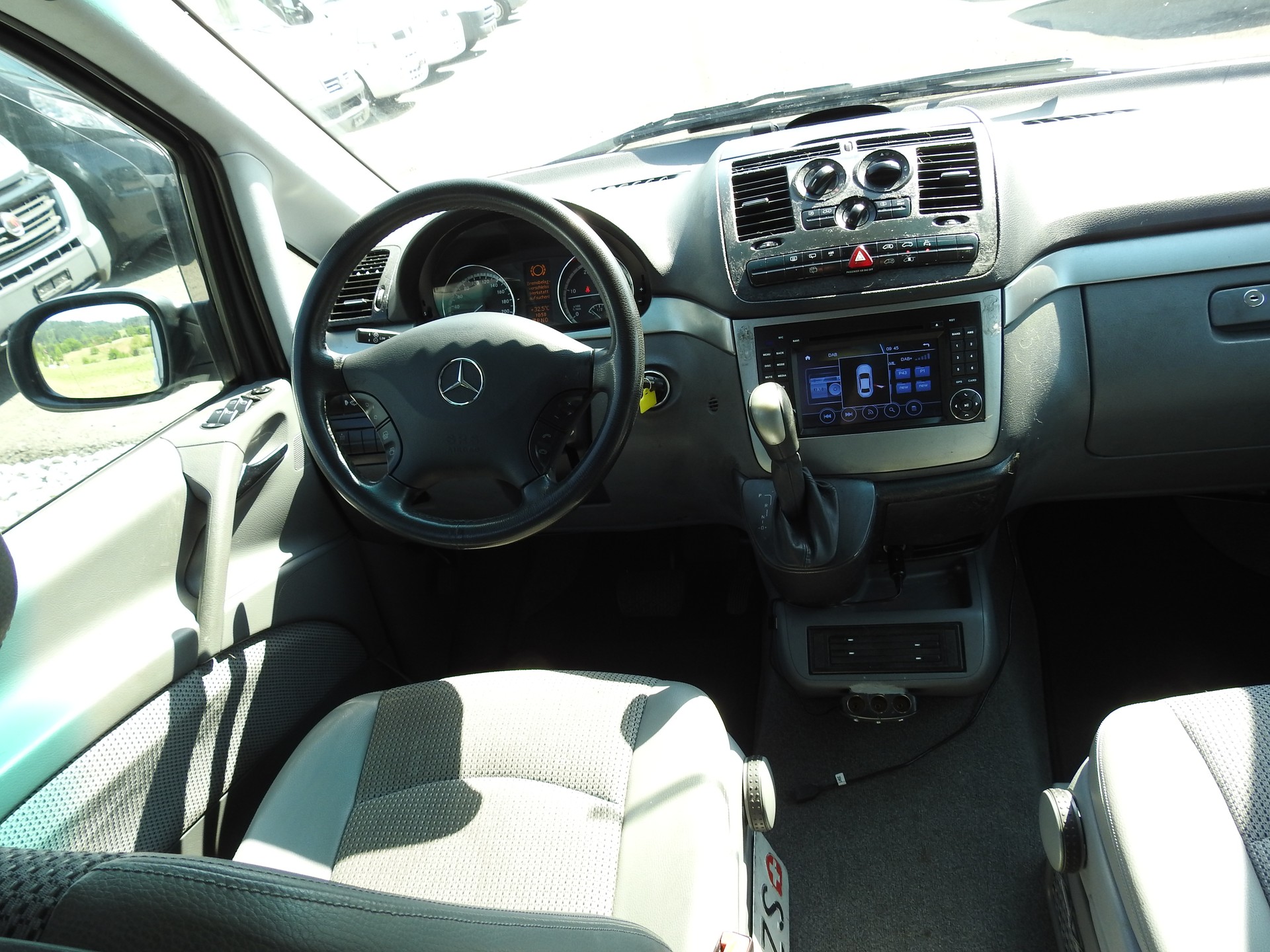 MERCEDES-BENZ Viano 3.0 CDI Trend Automat-image-18