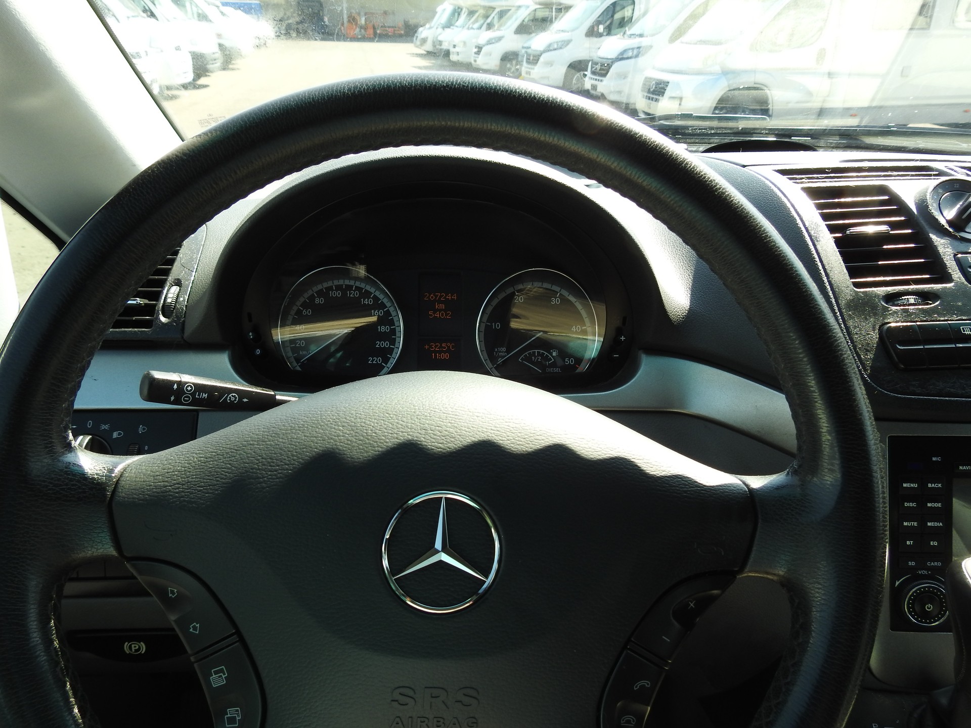 MERCEDES-BENZ Viano 3.0 CDI Trend Automat-image-27