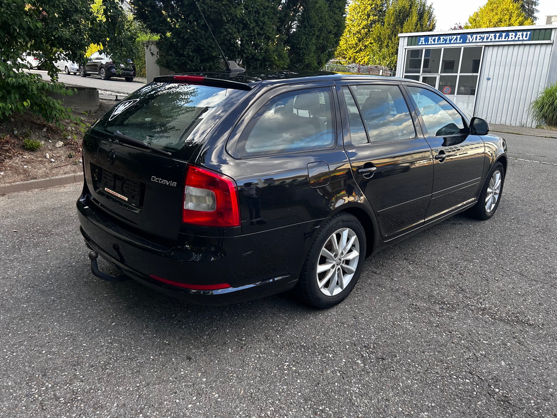 SKODA Octavia Combi 2.0 TDI RS-image-4