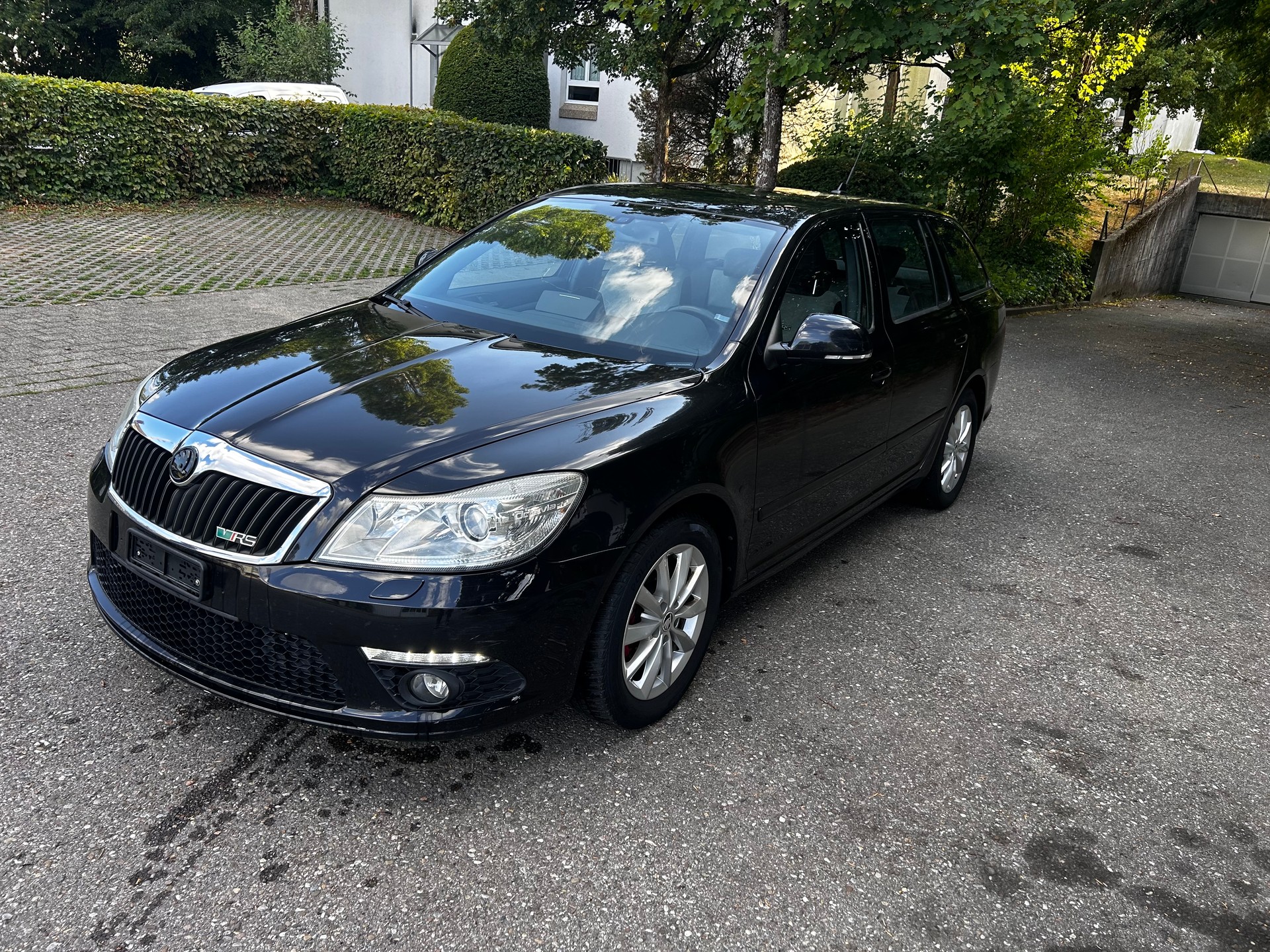 SKODA Octavia Combi 2.0 TDI RS-image-1