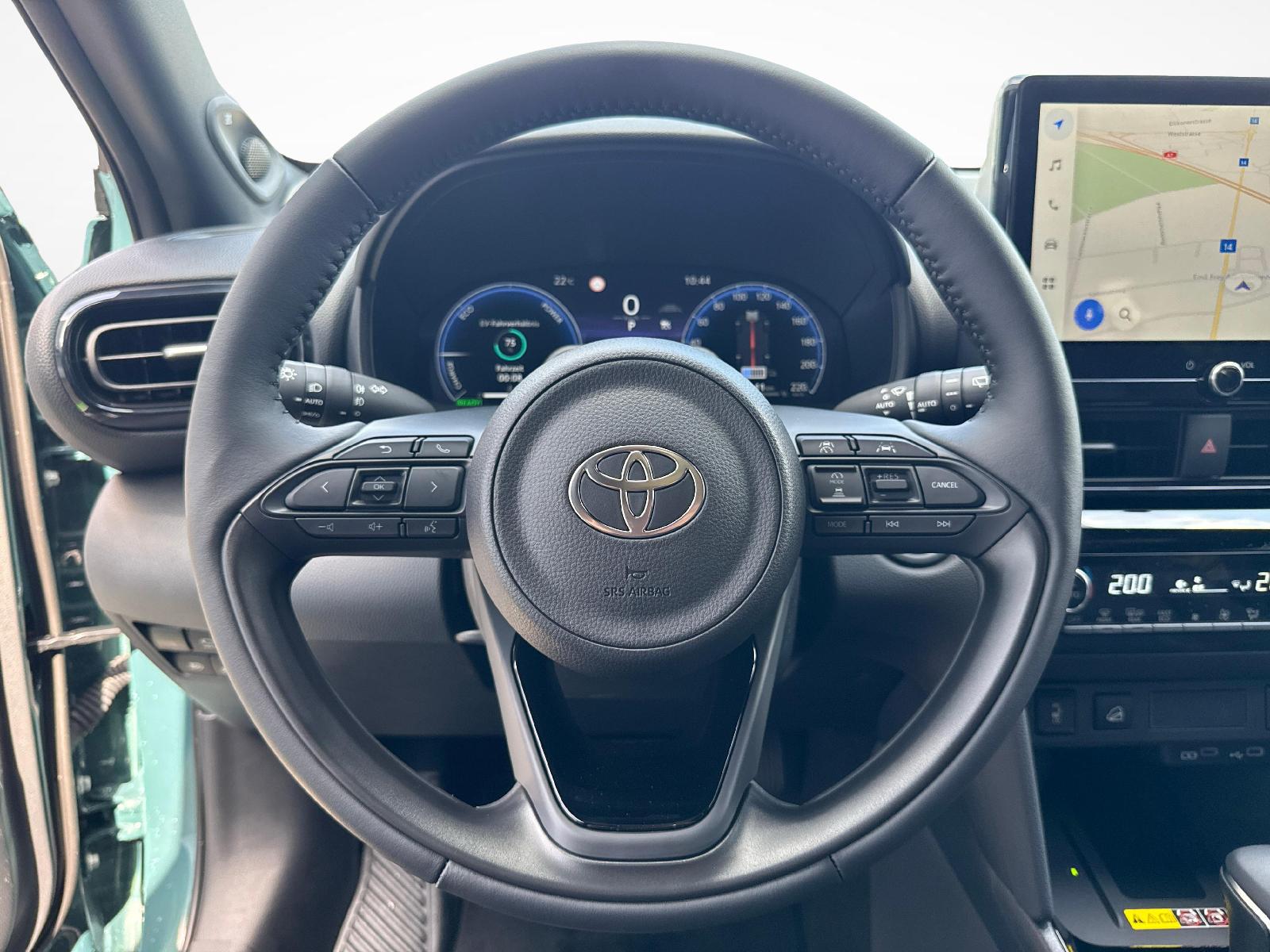 TOYOTA Yaris Cross 1.5 VVT-i HSD Premium AWD-i-image-14