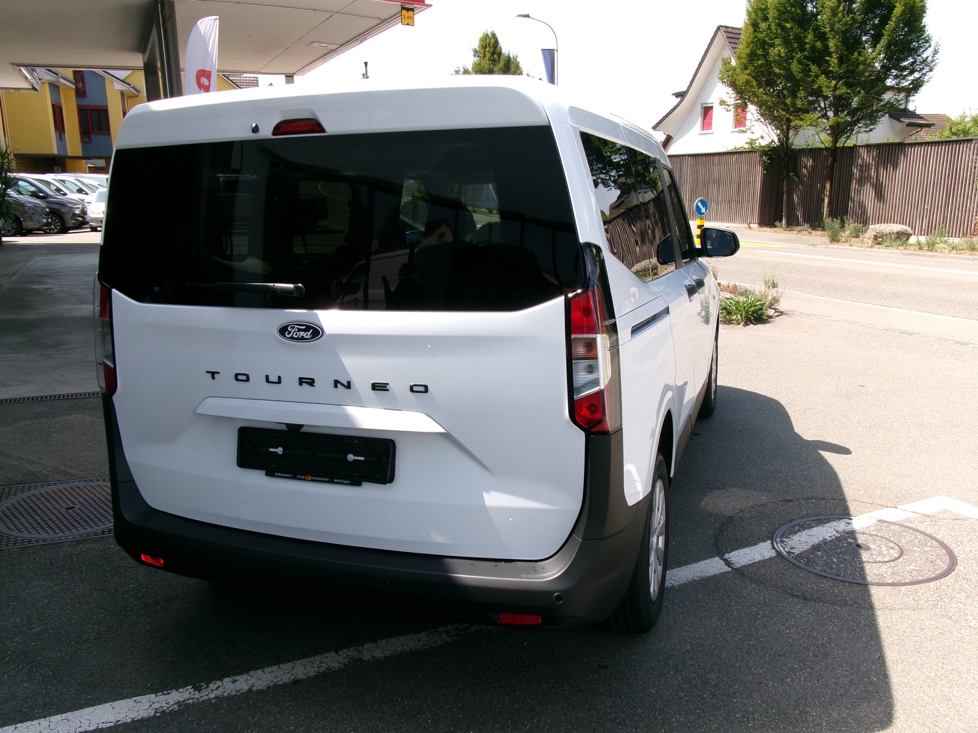 FORD Tourneo Courier 1.0 EcoBoost Trend Automat-image-3