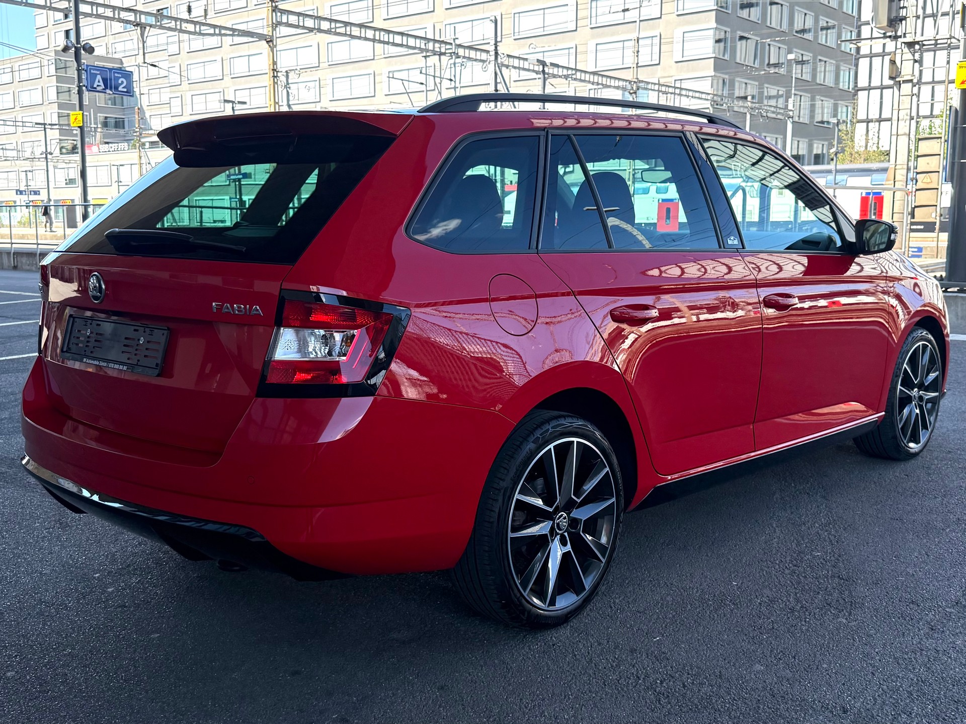 SKODA Fabia 1.2 TSI Monte Carlo DSG-image-5