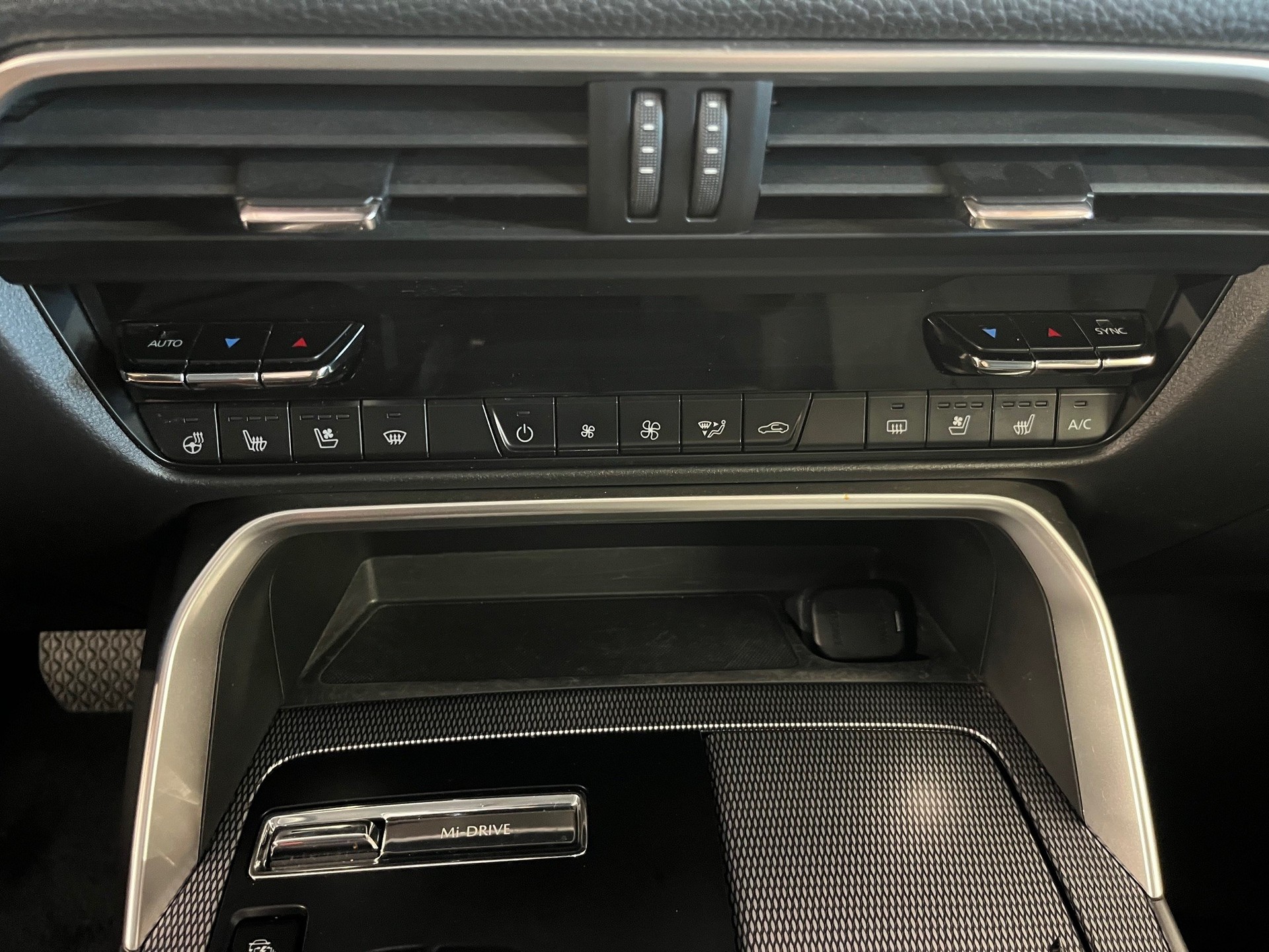 MAZDA CX-60 e-Skyactiv PHEV 327 AWD Homura-image-10