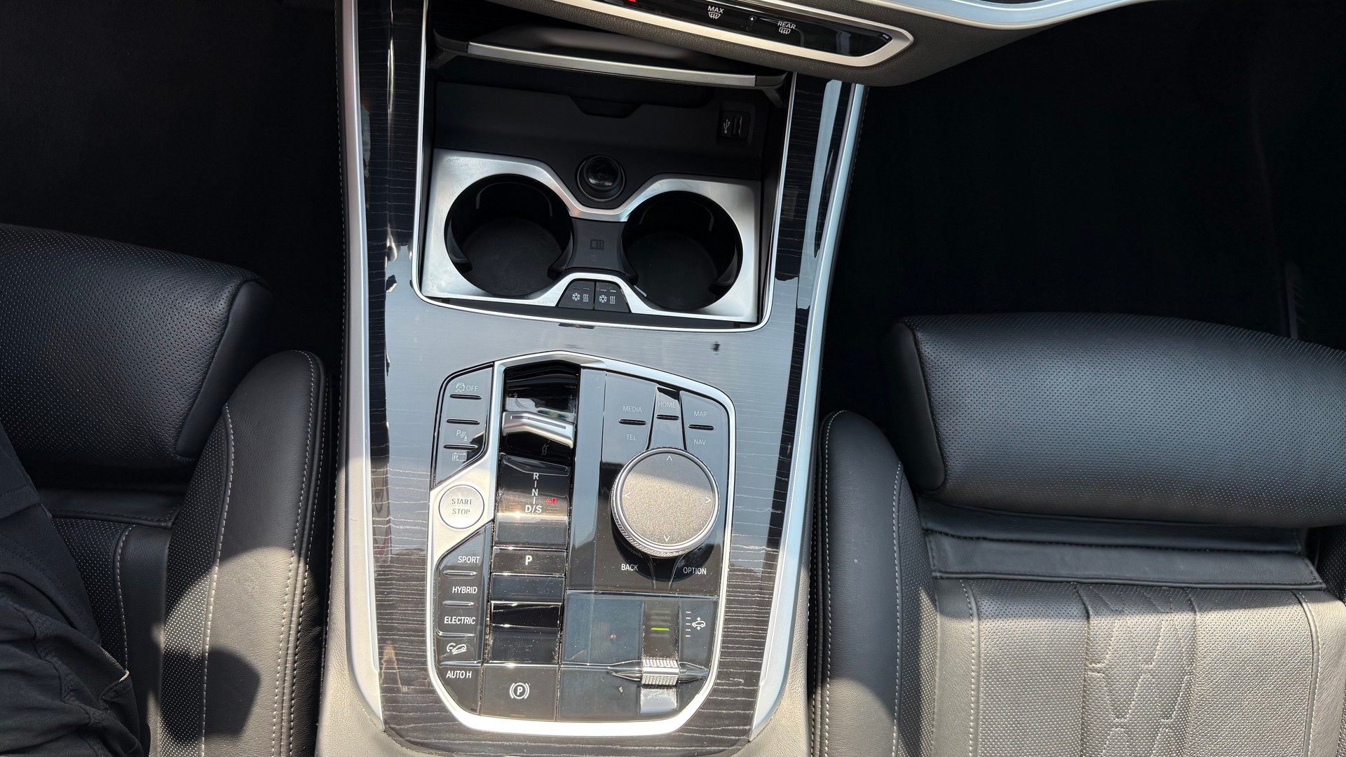 BMW X5 xDrive 50e M Sport Pro Steptronic-image-12