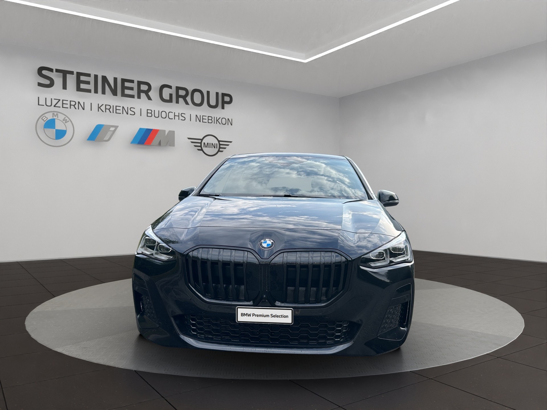 BMW 223i Active Tourer xDrive M Sport DKG-image-1
