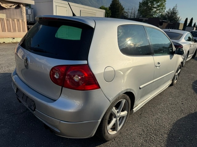 VW Golf 2.0 TFSI GTI-image-8