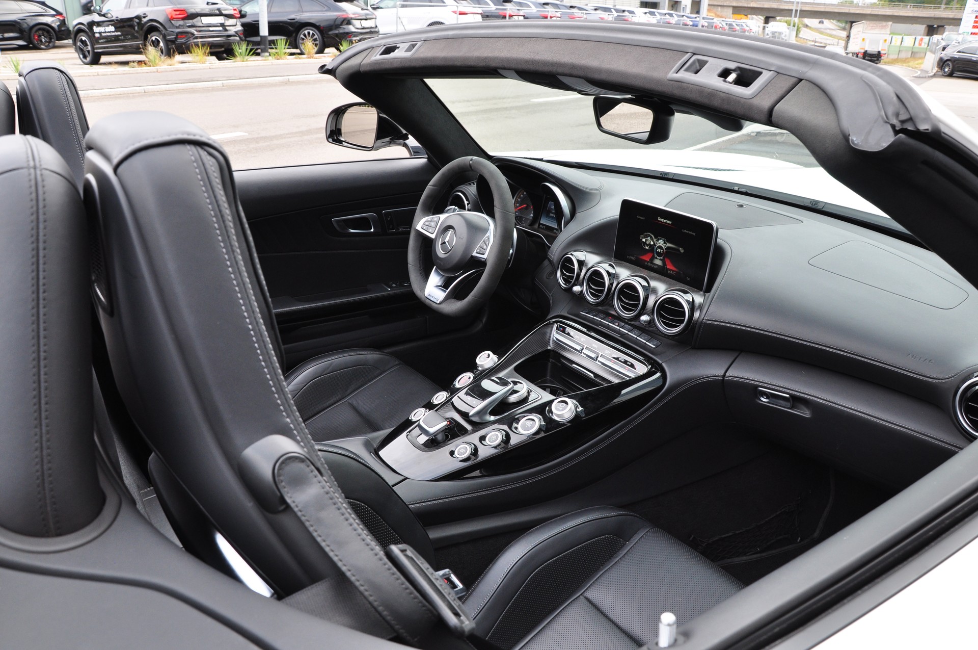 MERCEDES-BENZ AMG GT C Roadster Speedshift DCT-image-14