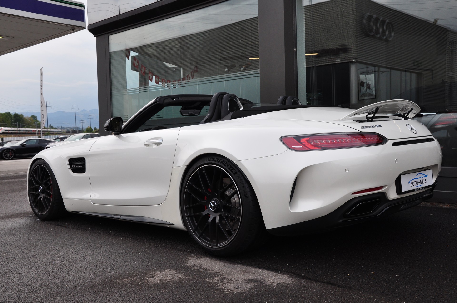 MERCEDES-BENZ AMG GT C Roadster Speedshift DCT-image-3