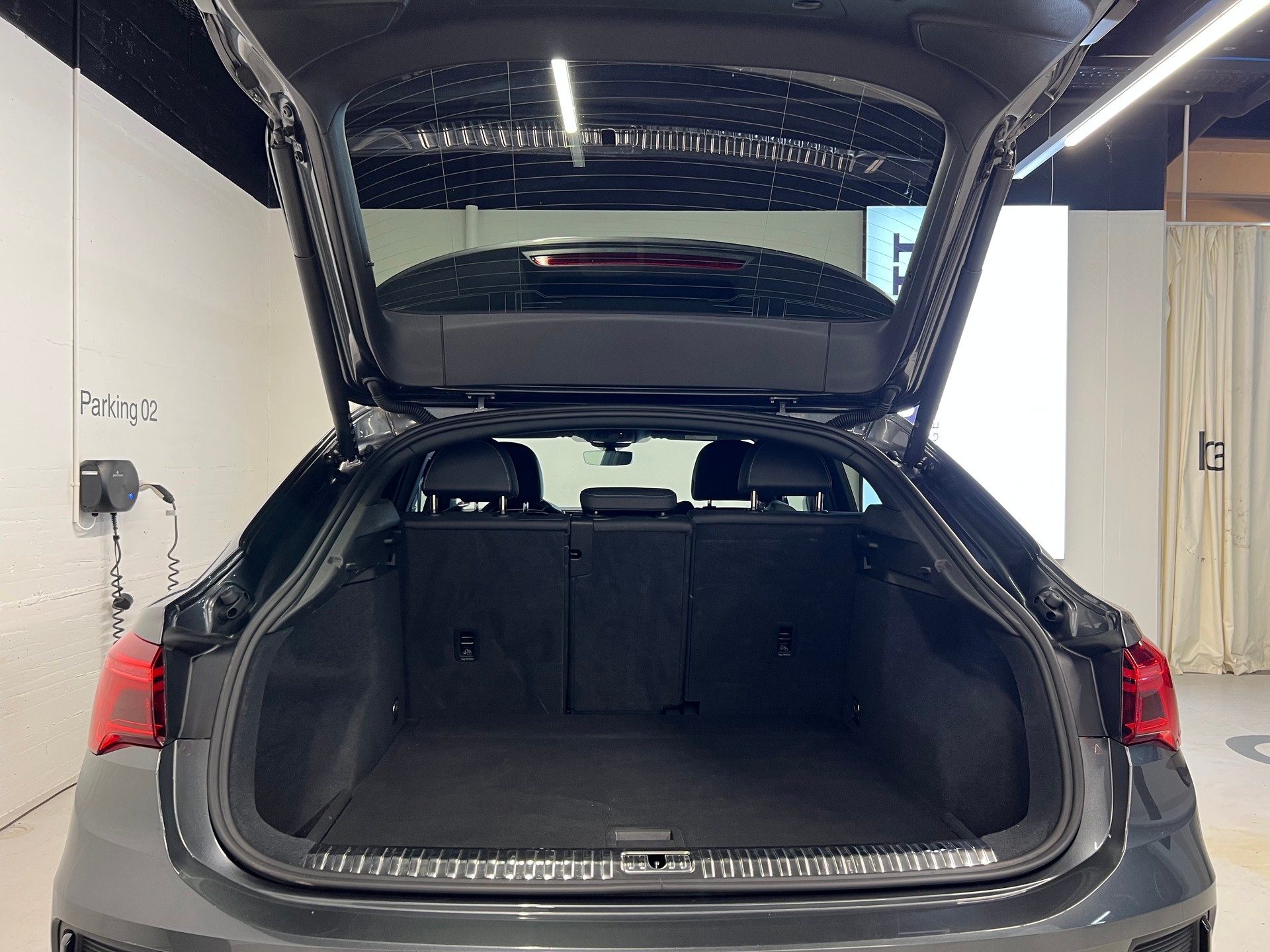 AUDI Q3 Sportback 1.5 35 TFSI S line S-Tronic-image-11