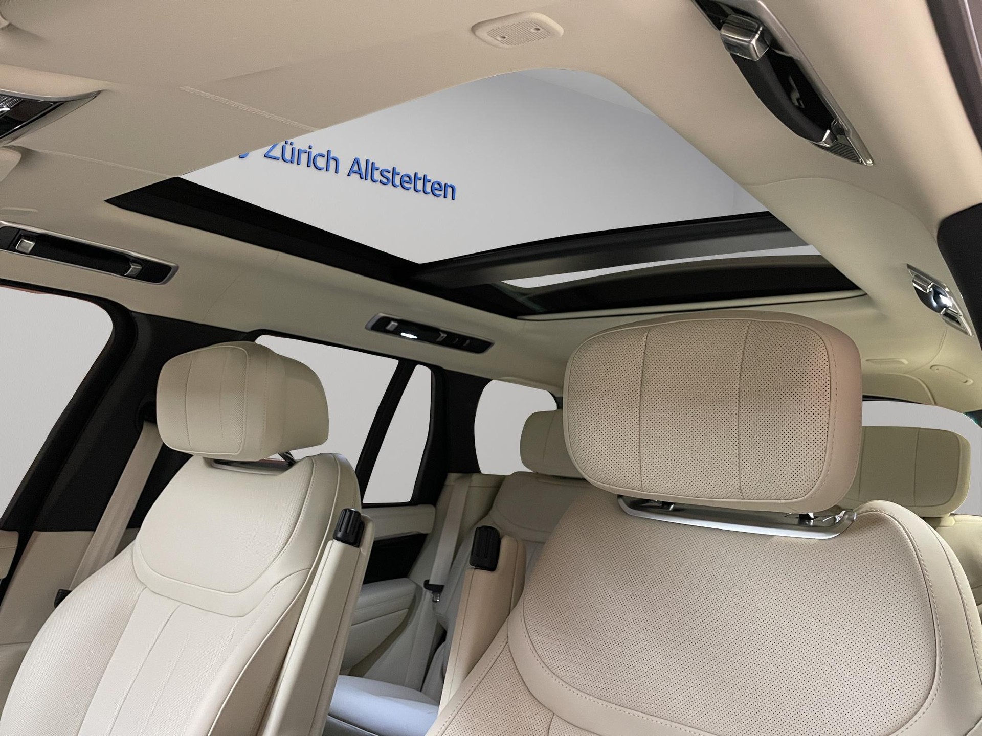 LAND ROVER Range Rover 3.0 D I6 350 Autobiography-image-17