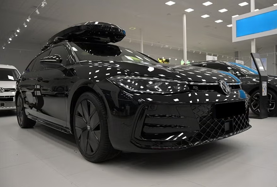 VW Passat Variant 2.0 TDI evo R-Line 4 Motion "Black Edition" DSG-image-2