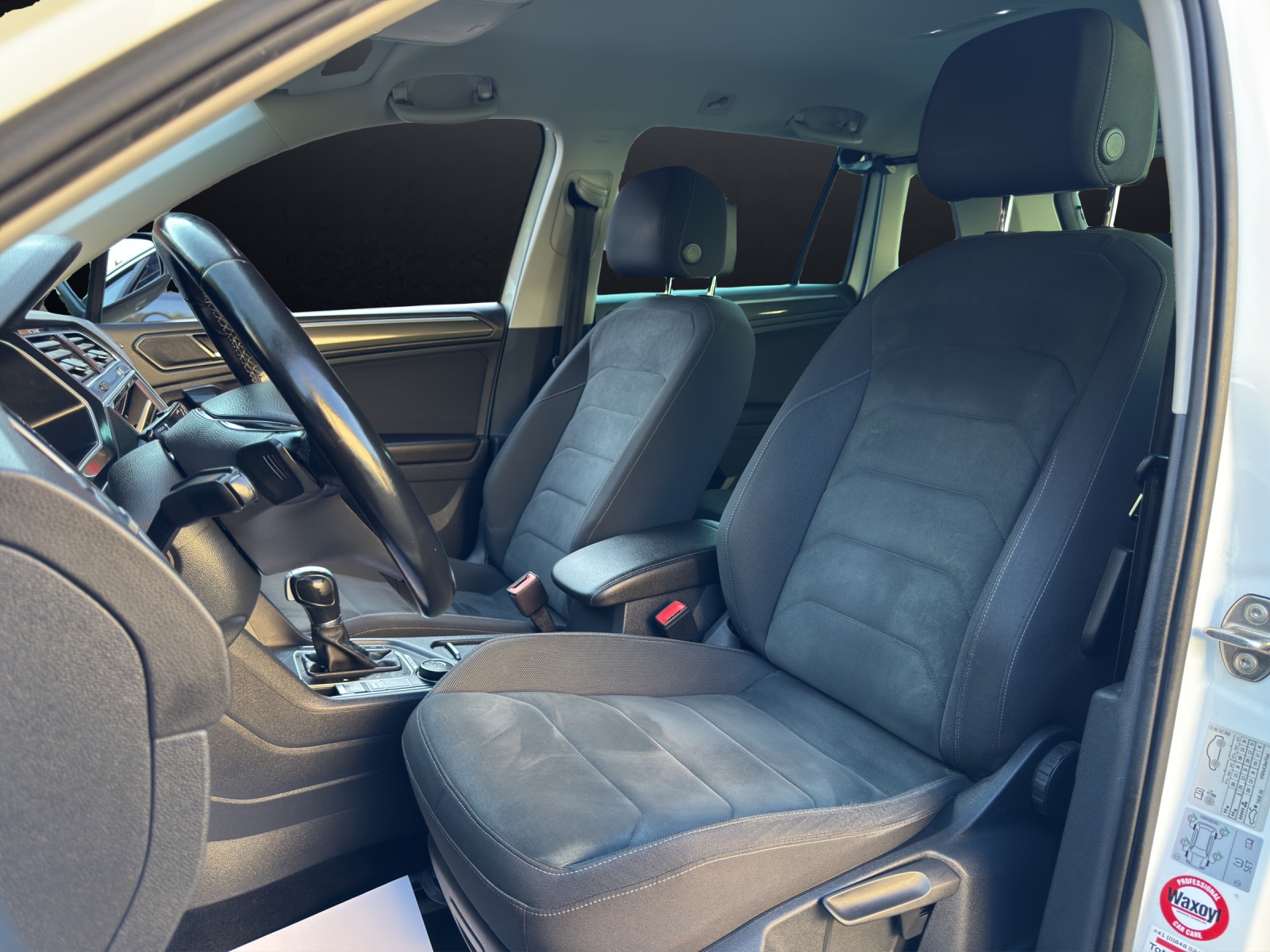 VW Tiguan 2.0 TDI 190-PS SCR Highline 4Motion DSG-image-8