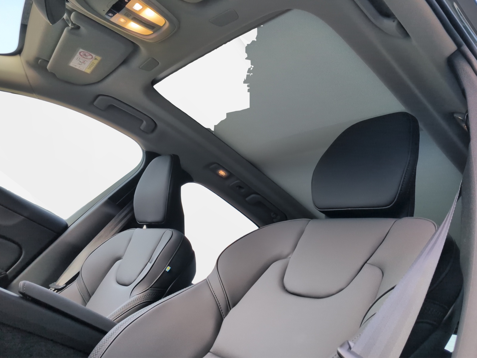 VOLVO XC60 2.0 T6 TE Plus Dark eAWD-image-18
