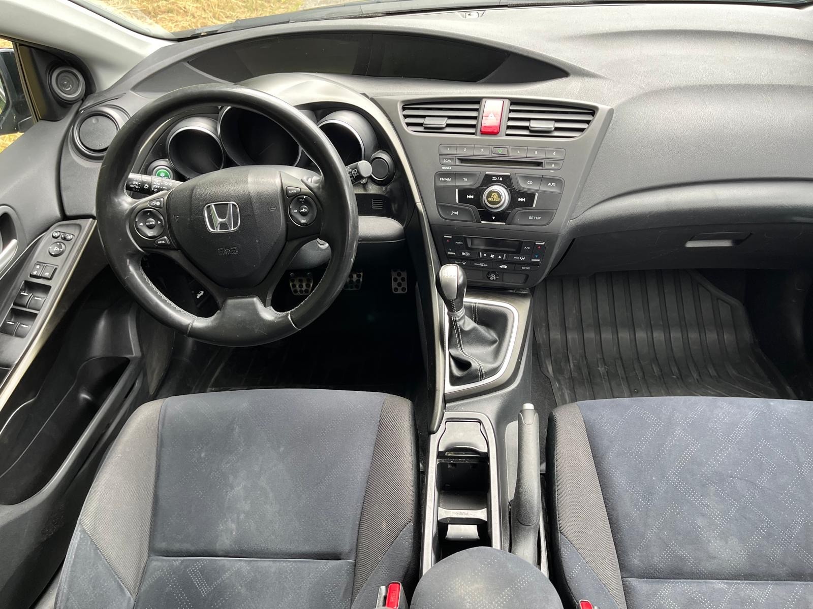 HONDA Civic 1.8i Comfort-image-8