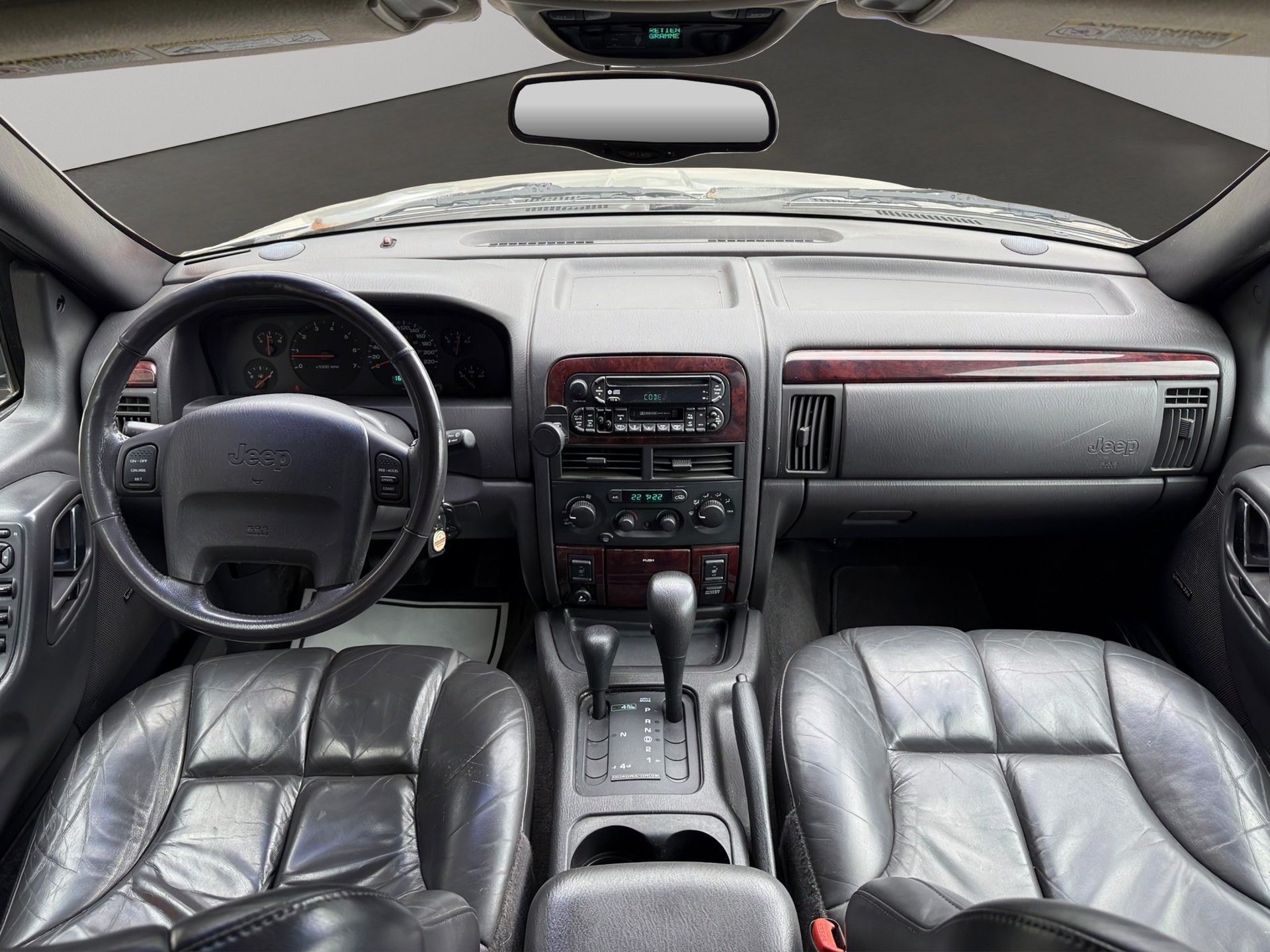 JEEP Grand Cherokee 4.7 Limited Automatic-image-8