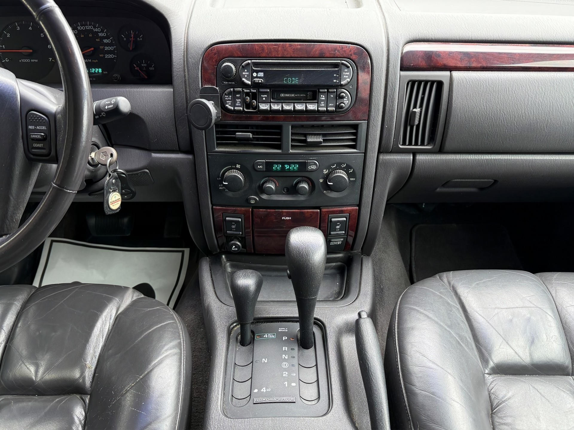 JEEP Grand Cherokee 4.7 Limited Automatic-image-10