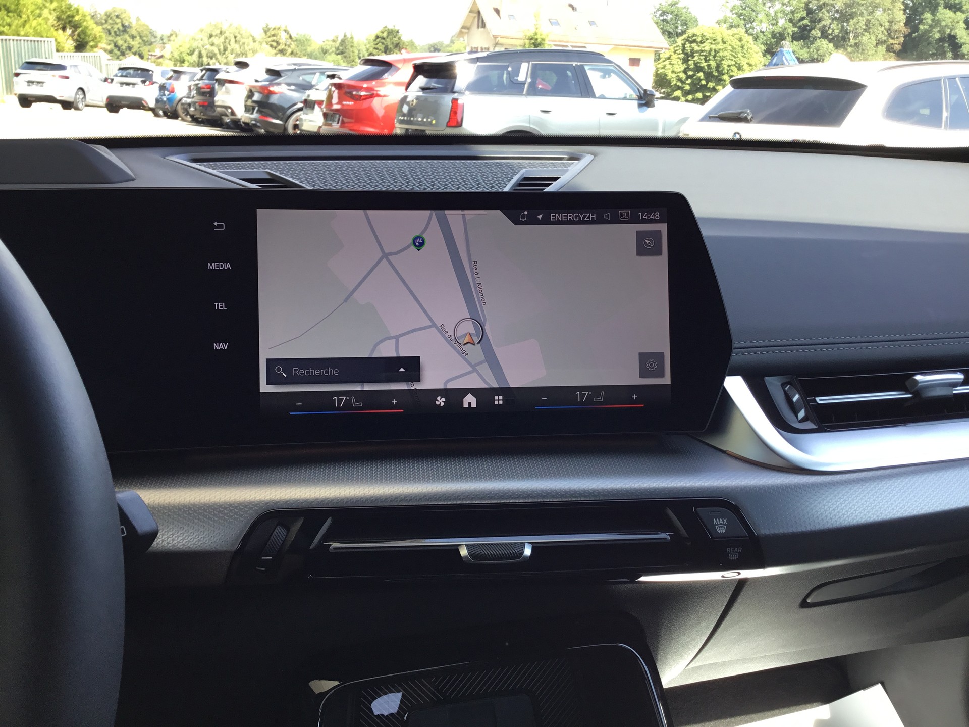 BMW iX1 xDrive 30 M Sport-image-9