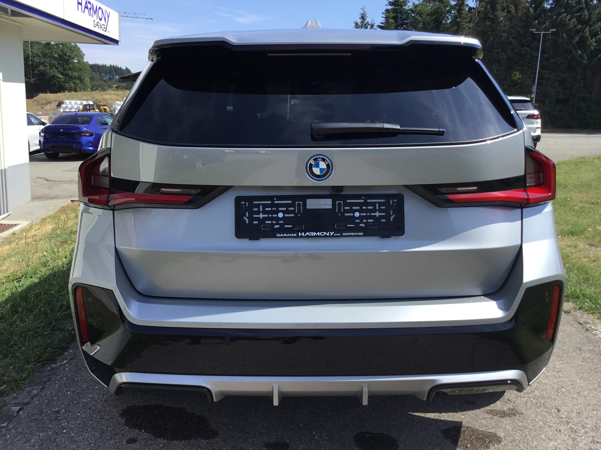 BMW iX1 xDrive 30 M Sport-image-7