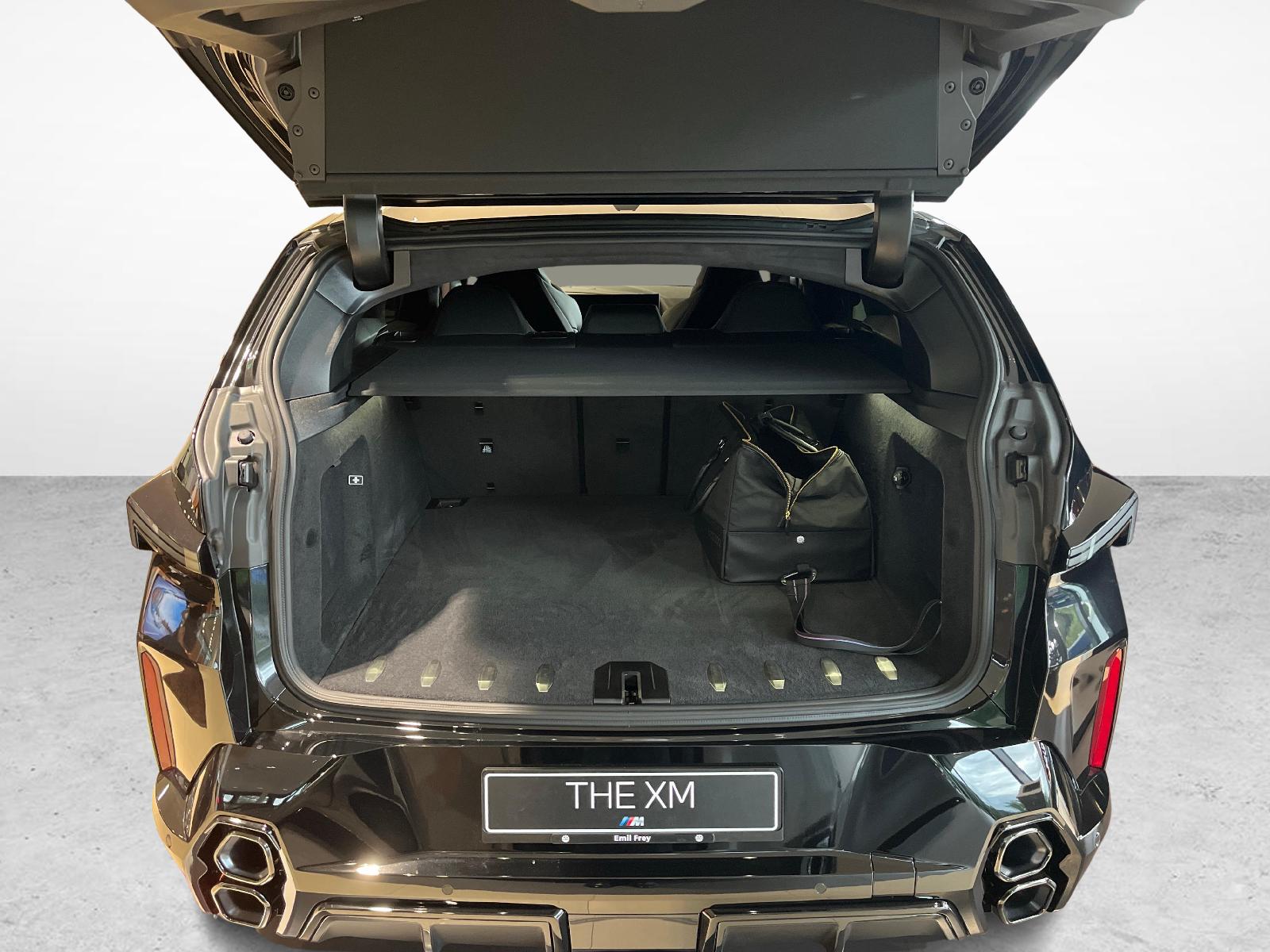 BMW XM Label Plug-in Hybrid-image-9