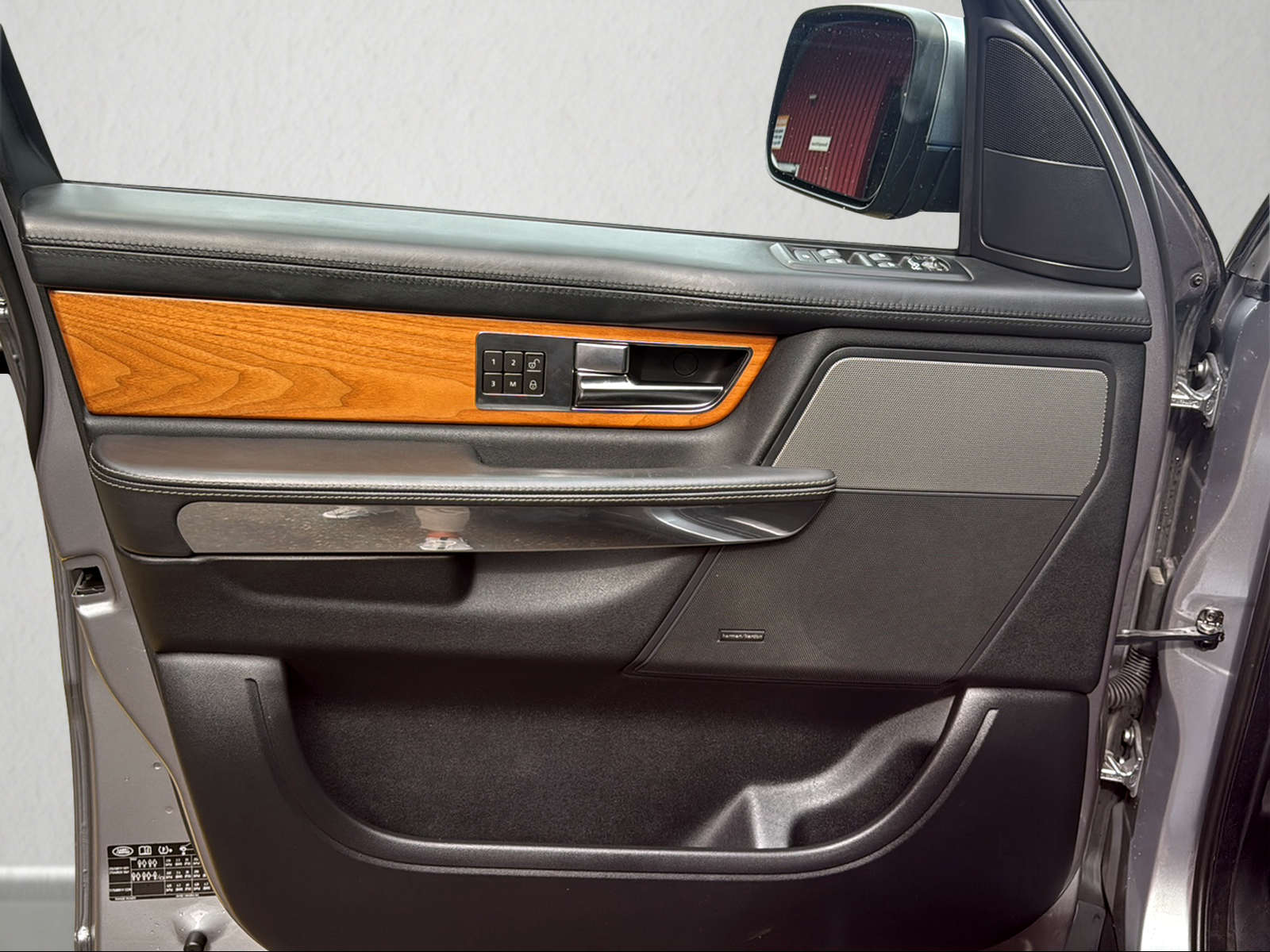 LAND ROVER Range Rover Sport 3.0 TDV6 SE Automatic-image-10