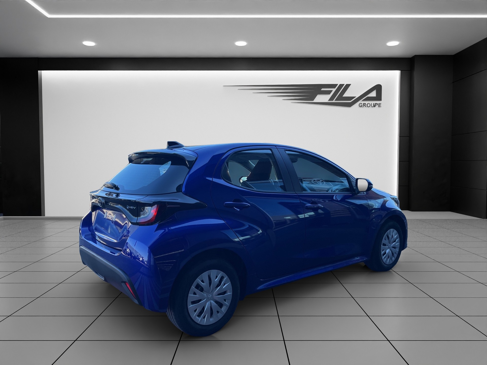TOYOTA YARIS 1.5 VVT-i HSD Comfo-image-5