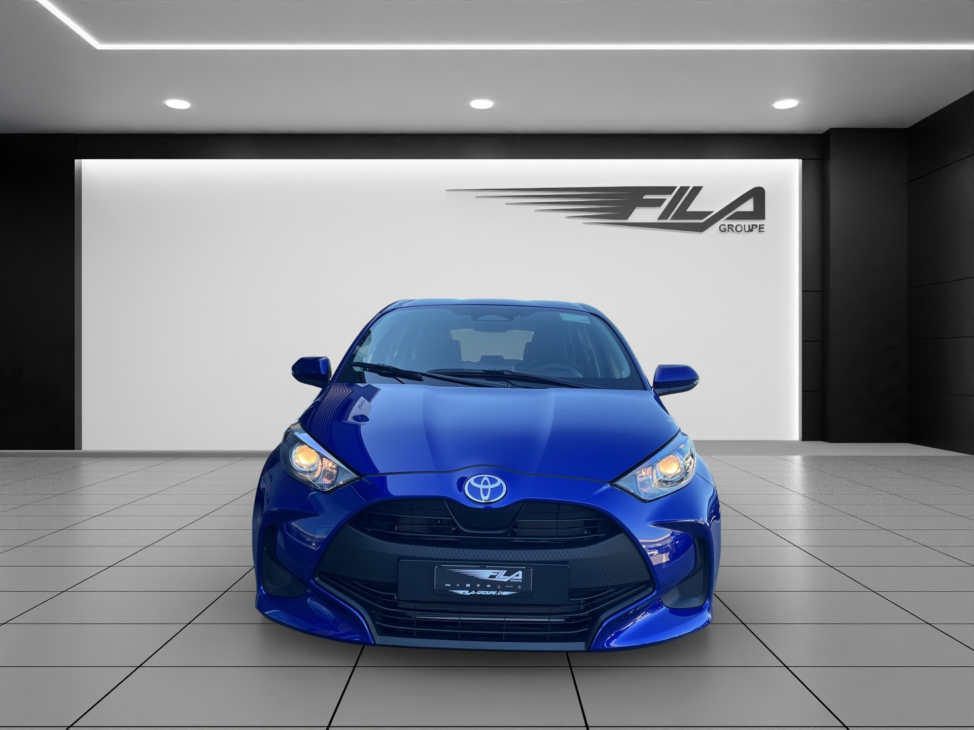 TOYOTA YARIS 1.5 VVT-i HSD Comfo-image-2
