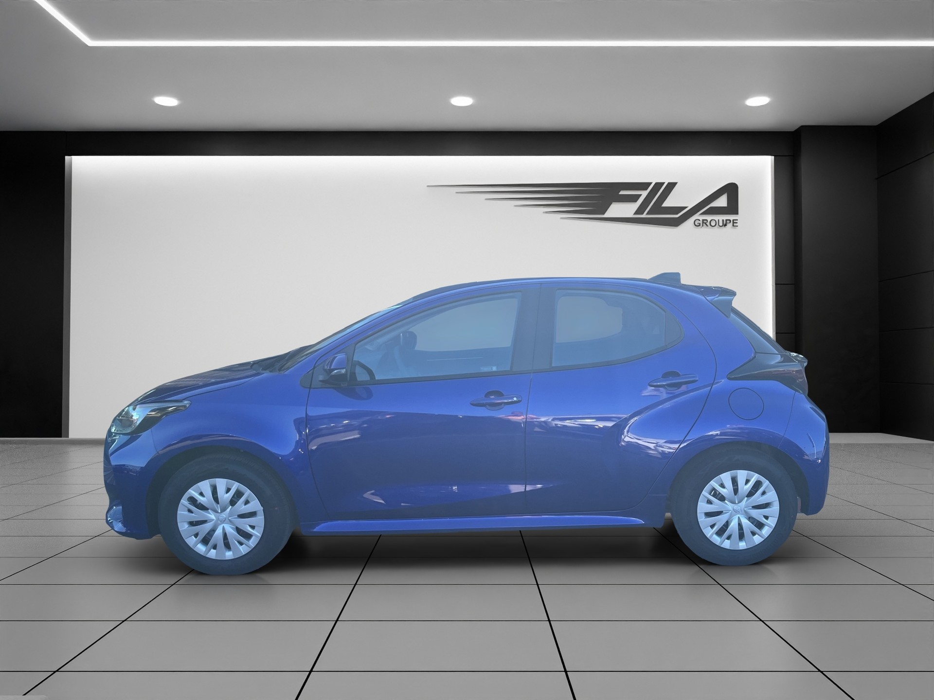 TOYOTA YARIS 1.5 VVT-i HSD Comfo-image-3