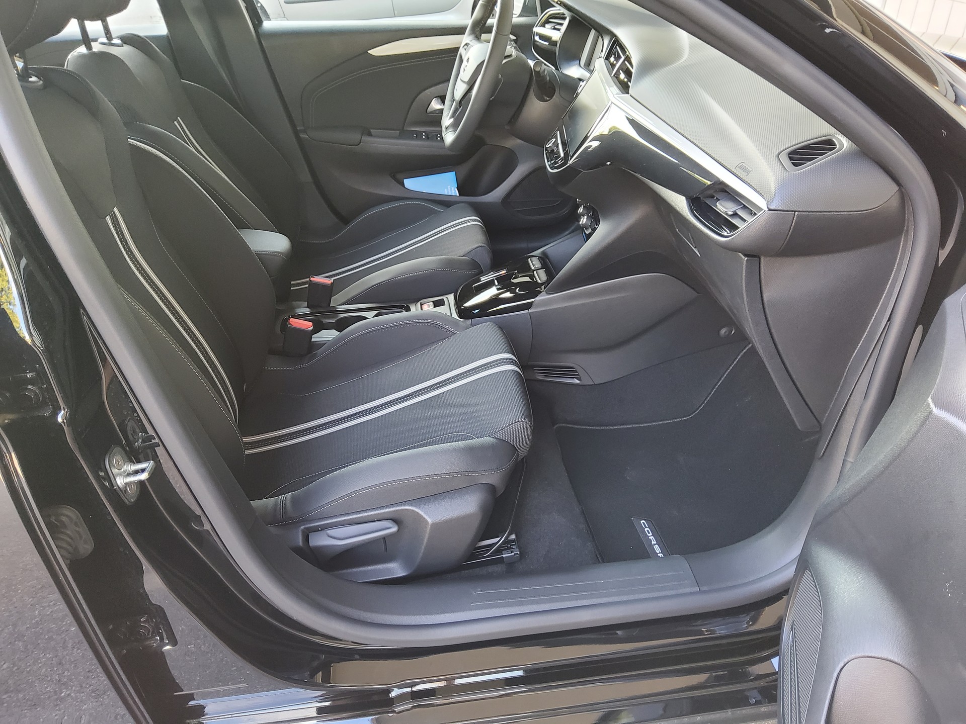 OPEL Corsa e- 51kWh GS-image-7