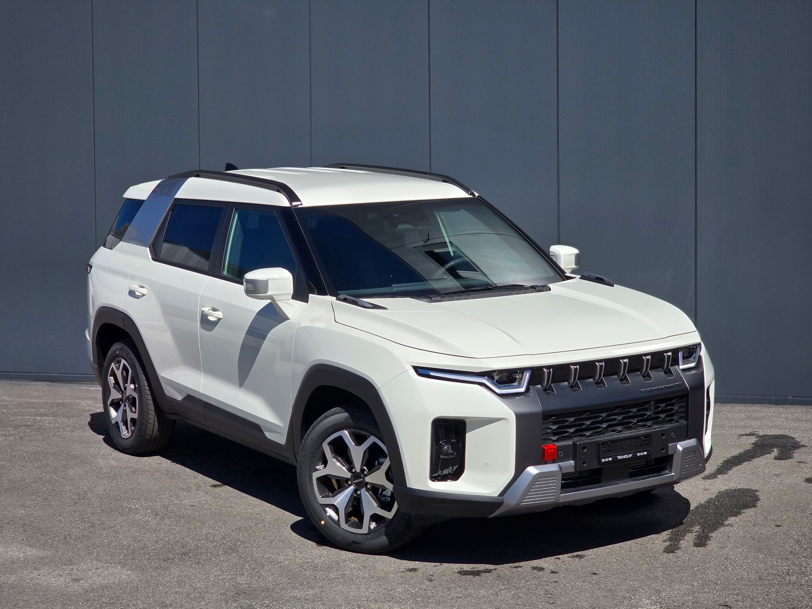 KGM Torres 1.5 Platinum4WD AT — photo 1