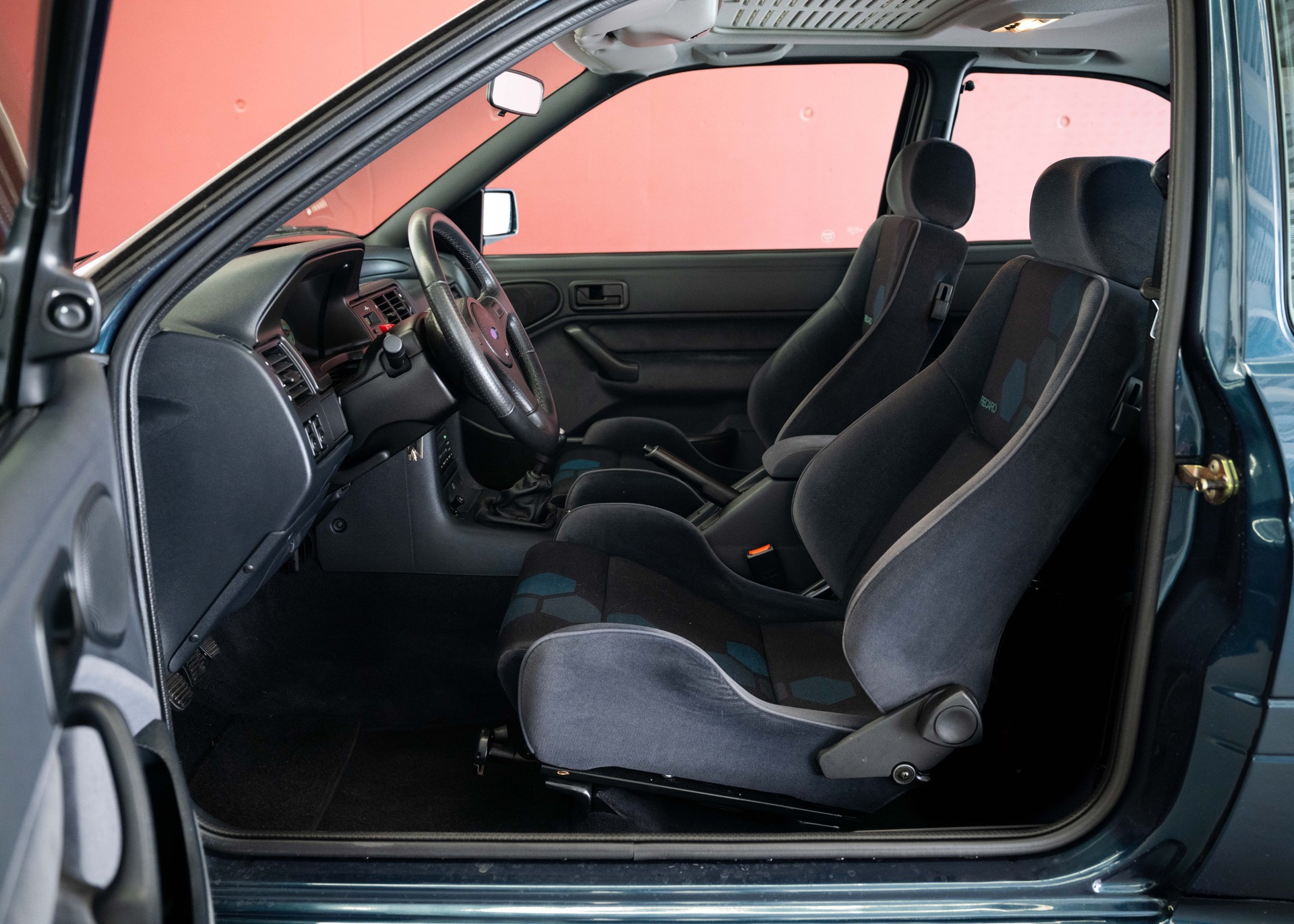 FORD Escort 2.0i RS Cosworth (2nd hand Swiss car, fantastic condition, 1 of 1'143 Turbo T35, 100% original, certified mileage)-image-20
