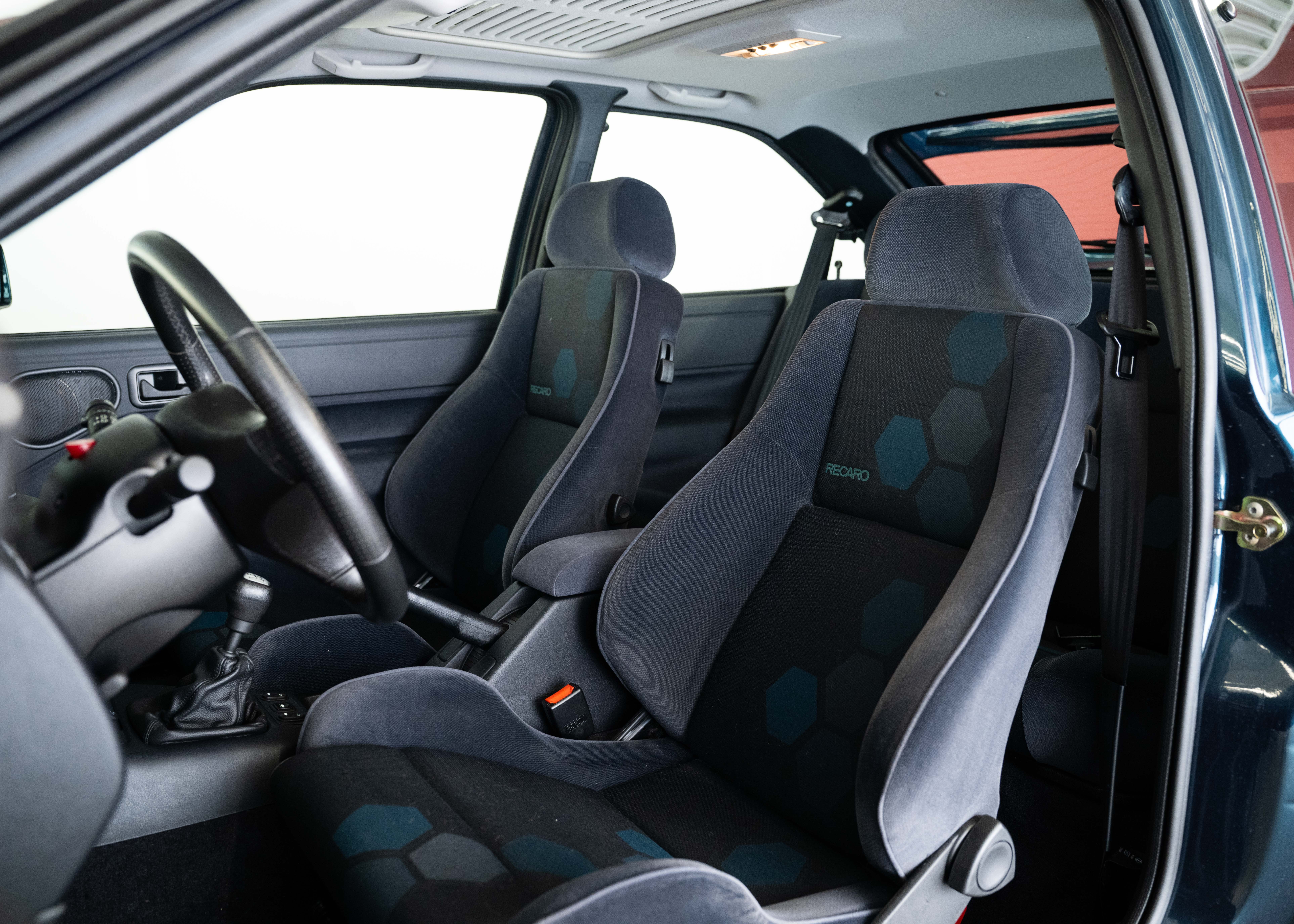 Image FORD ESCORT Escort 2.0i RS Cosworth (2nd hand Swiss car, fantastic condition, 1 of 1'143 Turbo T35, 100% original, certified mileage)