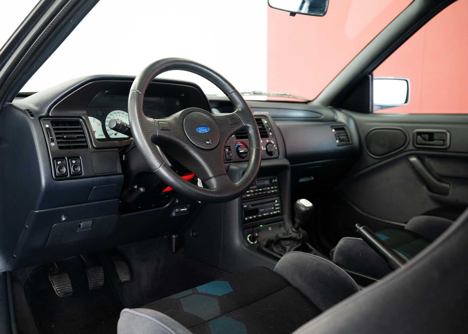 FORD Escort 2.0i RS Cosworth (2nd hand Swiss car, fantastic condition, 1 of 1'143 Turbo T35, 100% original, certified mileage)-image-17
