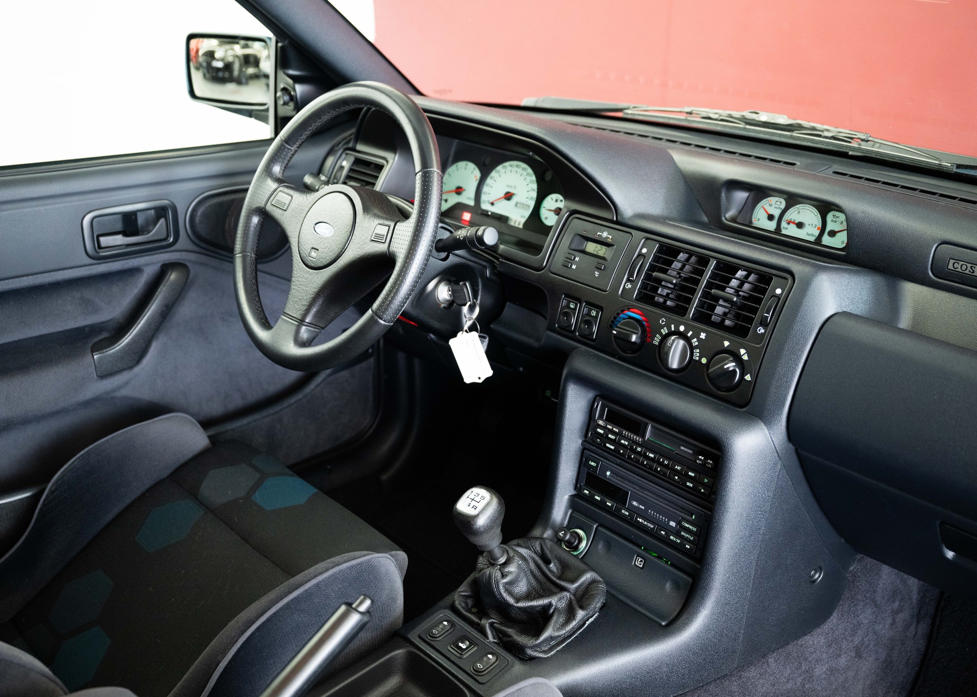 FORD Escort 2.0i RS Cosworth (2nd hand Swiss car, fantastic condition, 1 of 1'143 Turbo T35, 100% original, certified mileage)-image-18