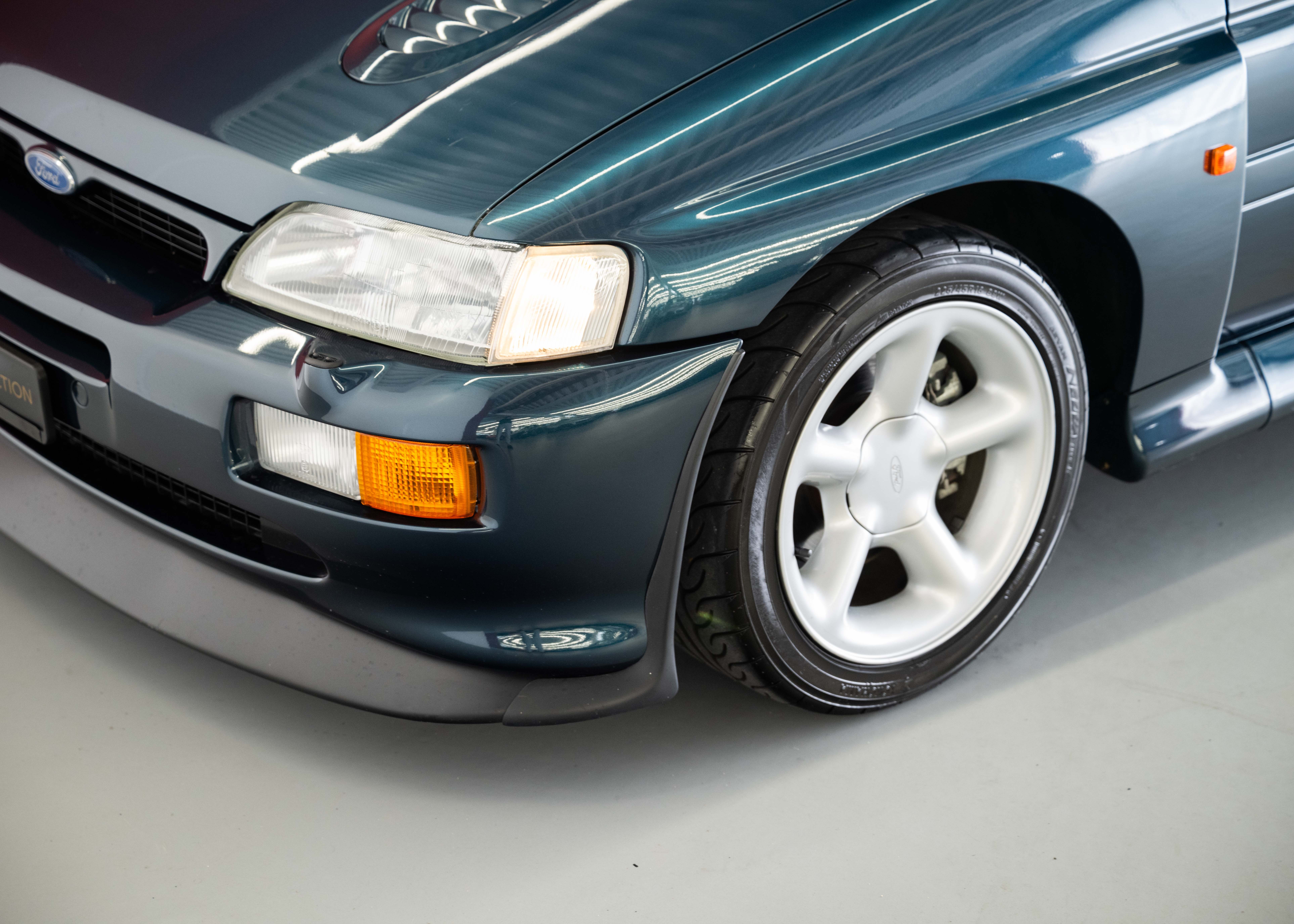 Image FORD ESCORT Escort 2.0i RS Cosworth (2nd hand Swiss car, fantastic condition, 1 of 1'143 Turbo T35, 100% original, certified mileage)