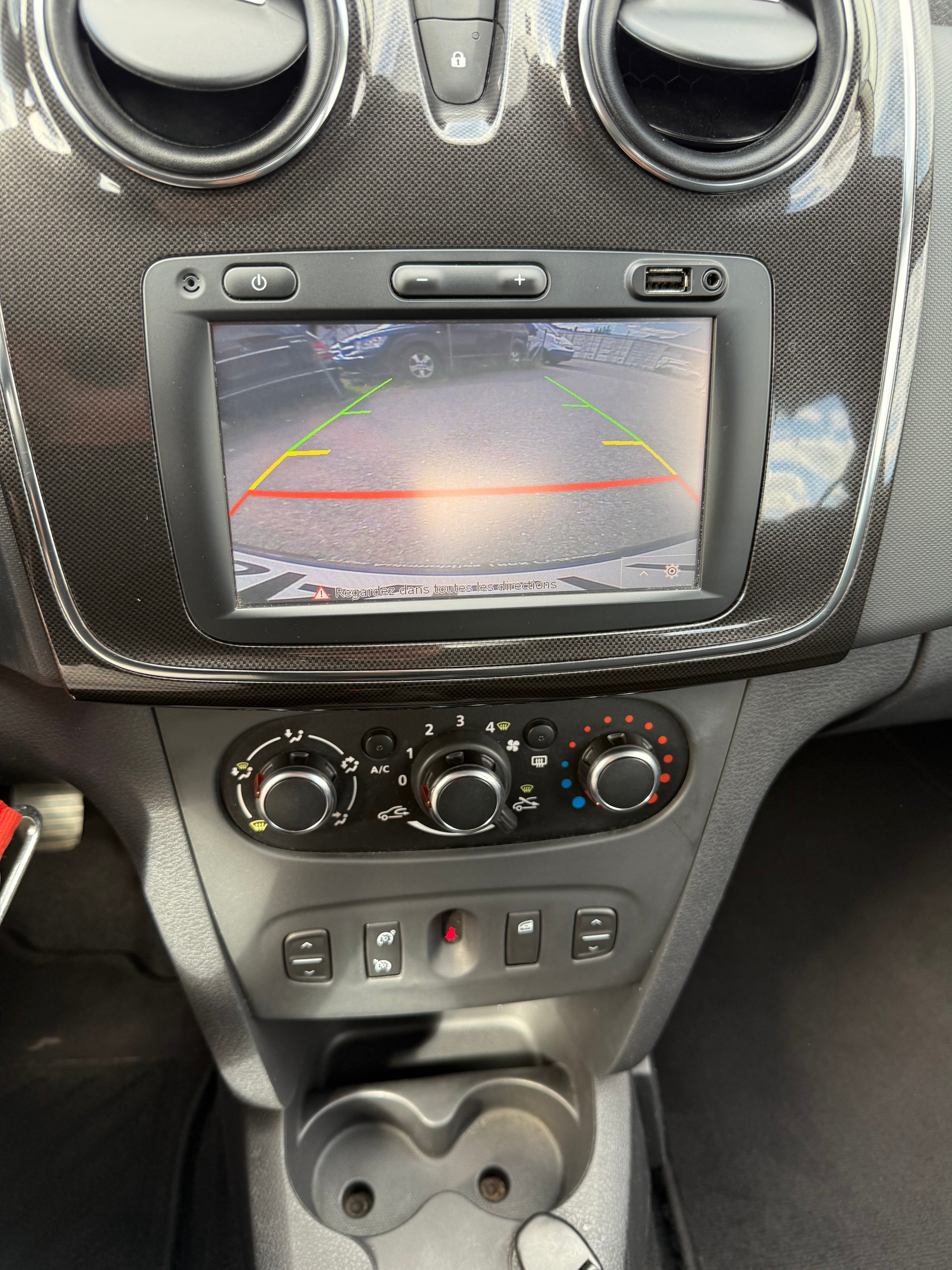 DACIA Sandero TCe 90 Ambiance-image-5