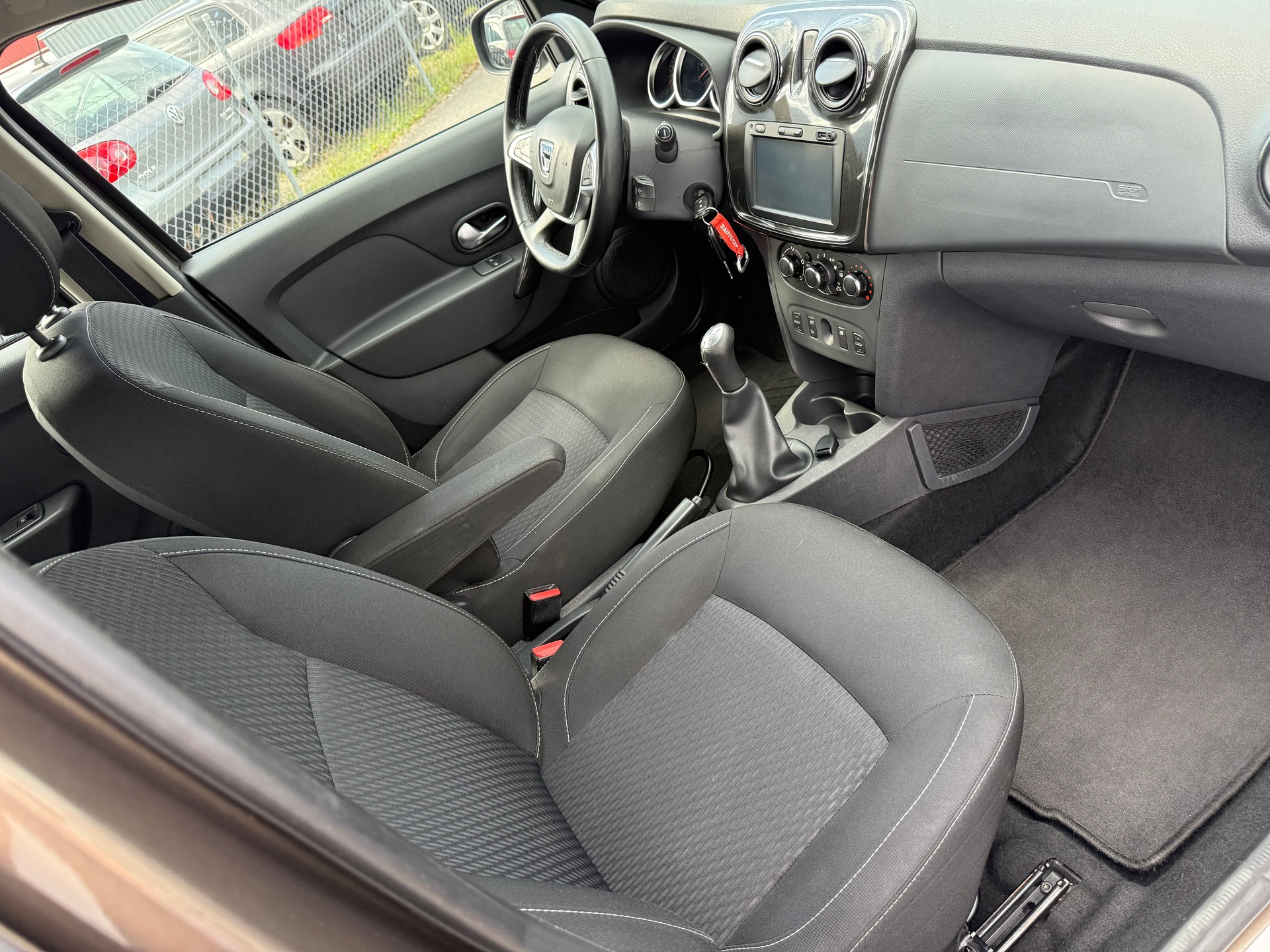 DACIA Sandero TCe 90 Ambiance-image-10