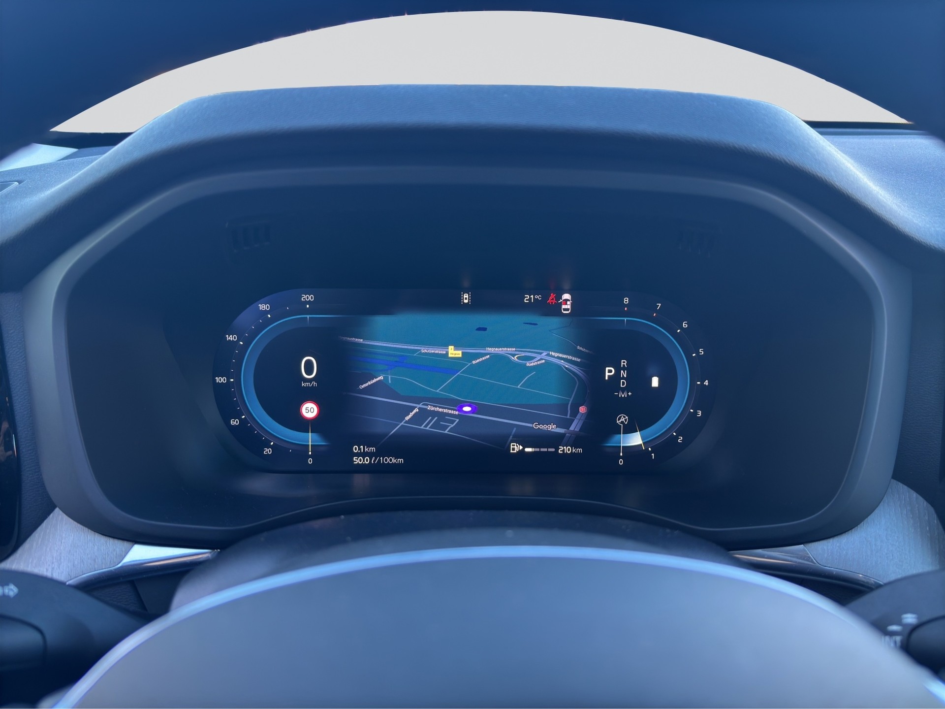VOLVO XC60 B5 Benzin Mild Hybrid AWD Plus Dark Geartronic-image-9