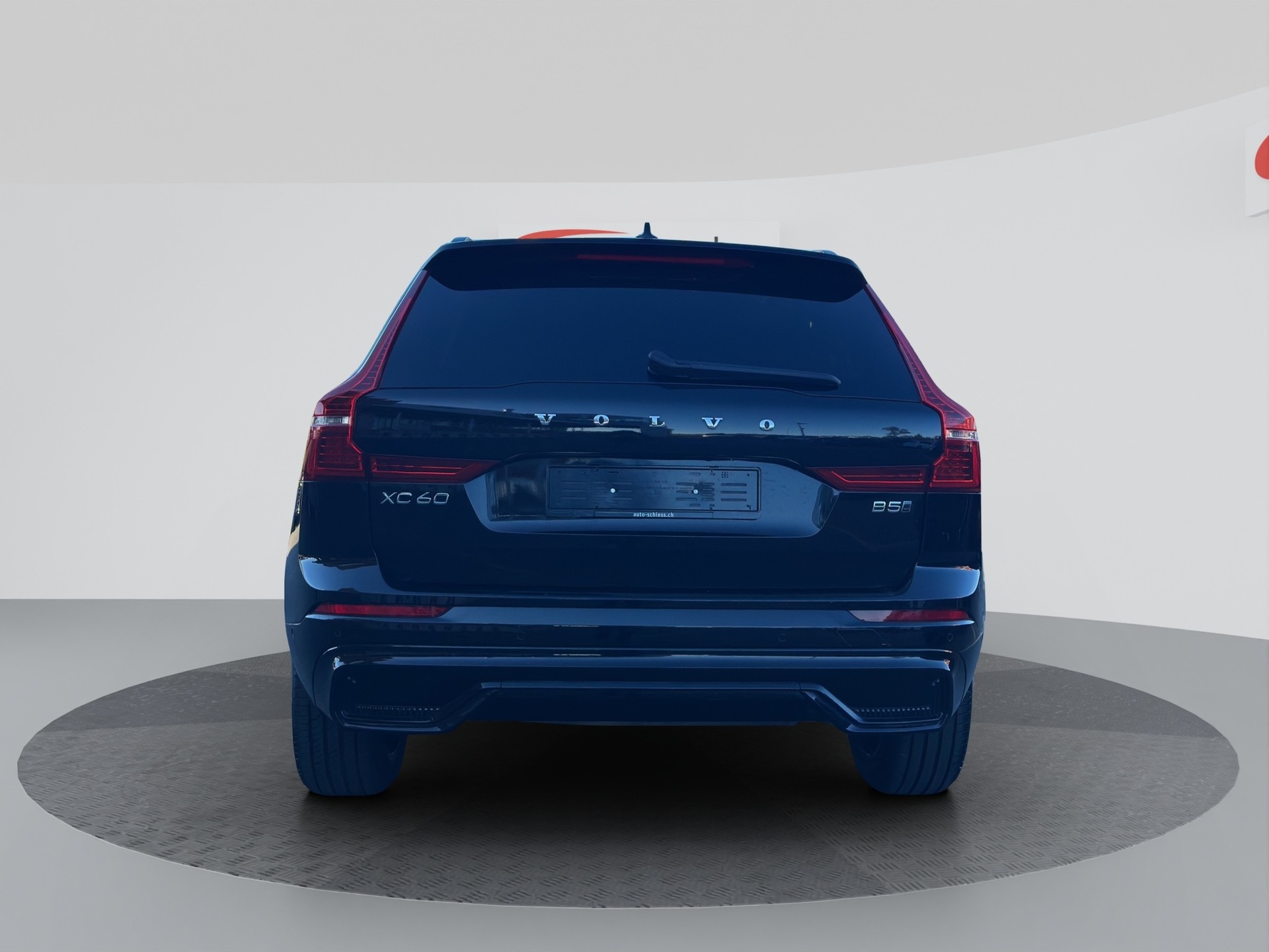 VOLVO XC60 B5 Benzin Mild Hybrid AWD Plus Dark Geartronic-image-3