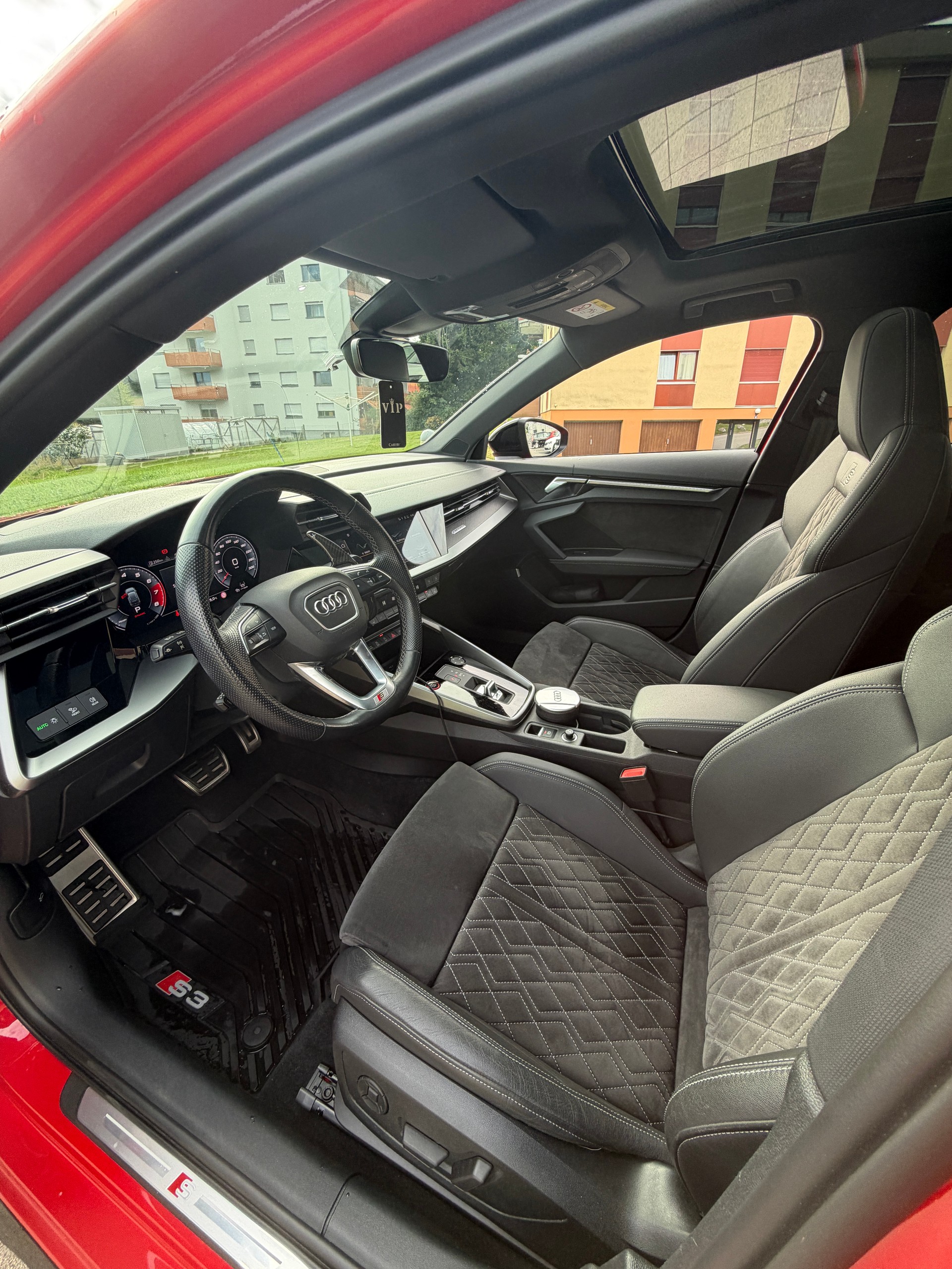 AUDI 2.0 TFSI quattro S-Tronic-image-3