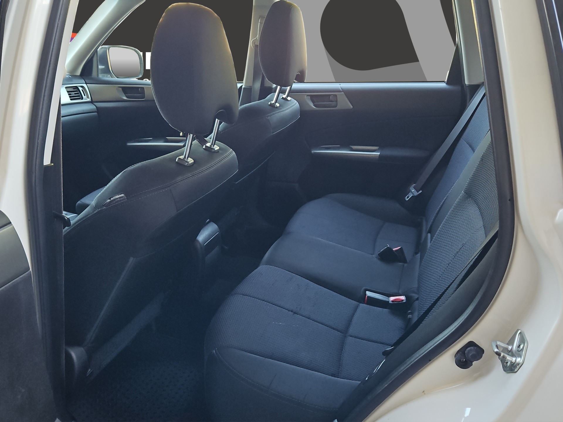 SUBARU Forester 2.0XS Comfort manuelles Getriebe mit Untersetzung und Anhängerkupplung-image-14