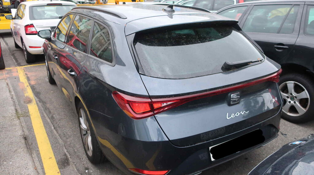 SEAT Leon ST 2.0 TDI EVO DSG 4Drive FR-image-2