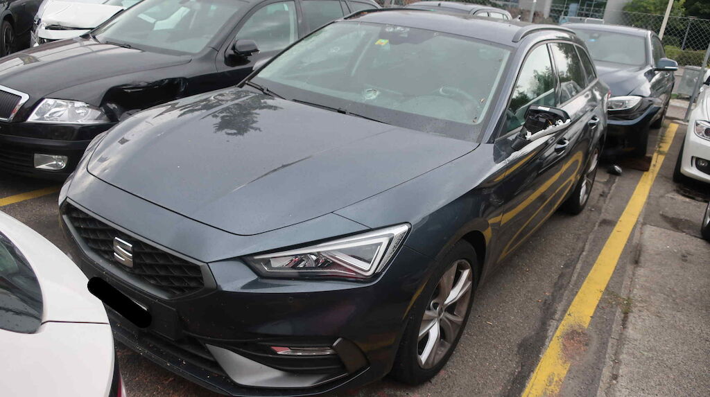 SEAT Leon ST 2.0 TDI EVO DSG 4Drive FR-image-1