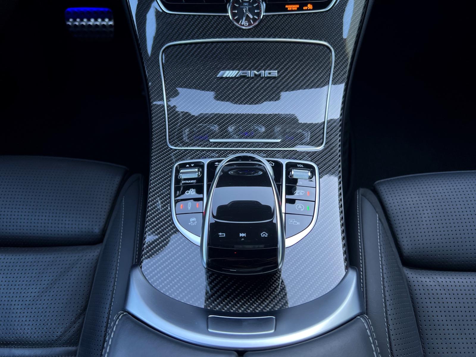 MERCEDES-BENZ C 63 S AMG 9G-tronic-image-18